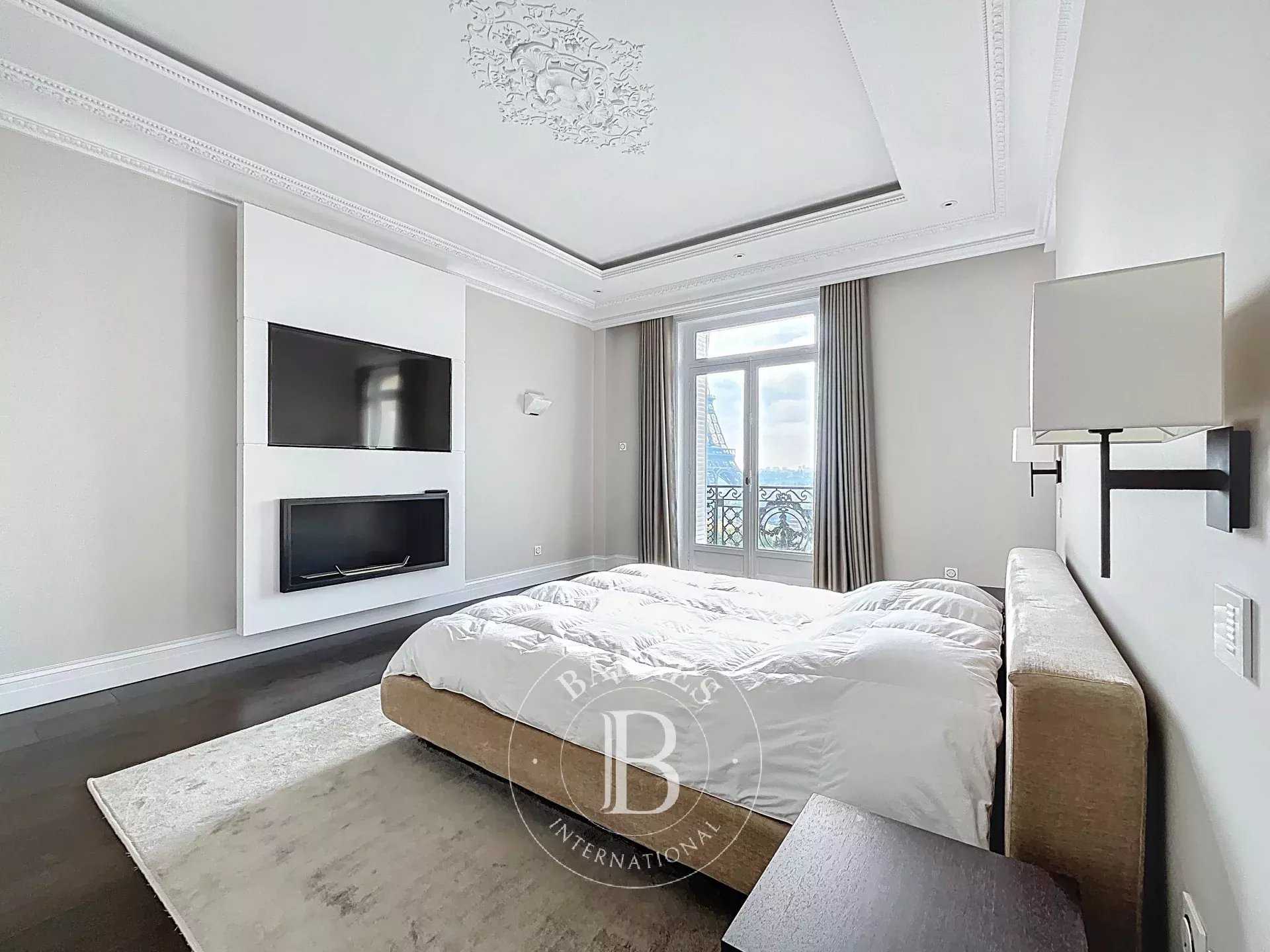 Paris  - Apartment 3 Bedrooms