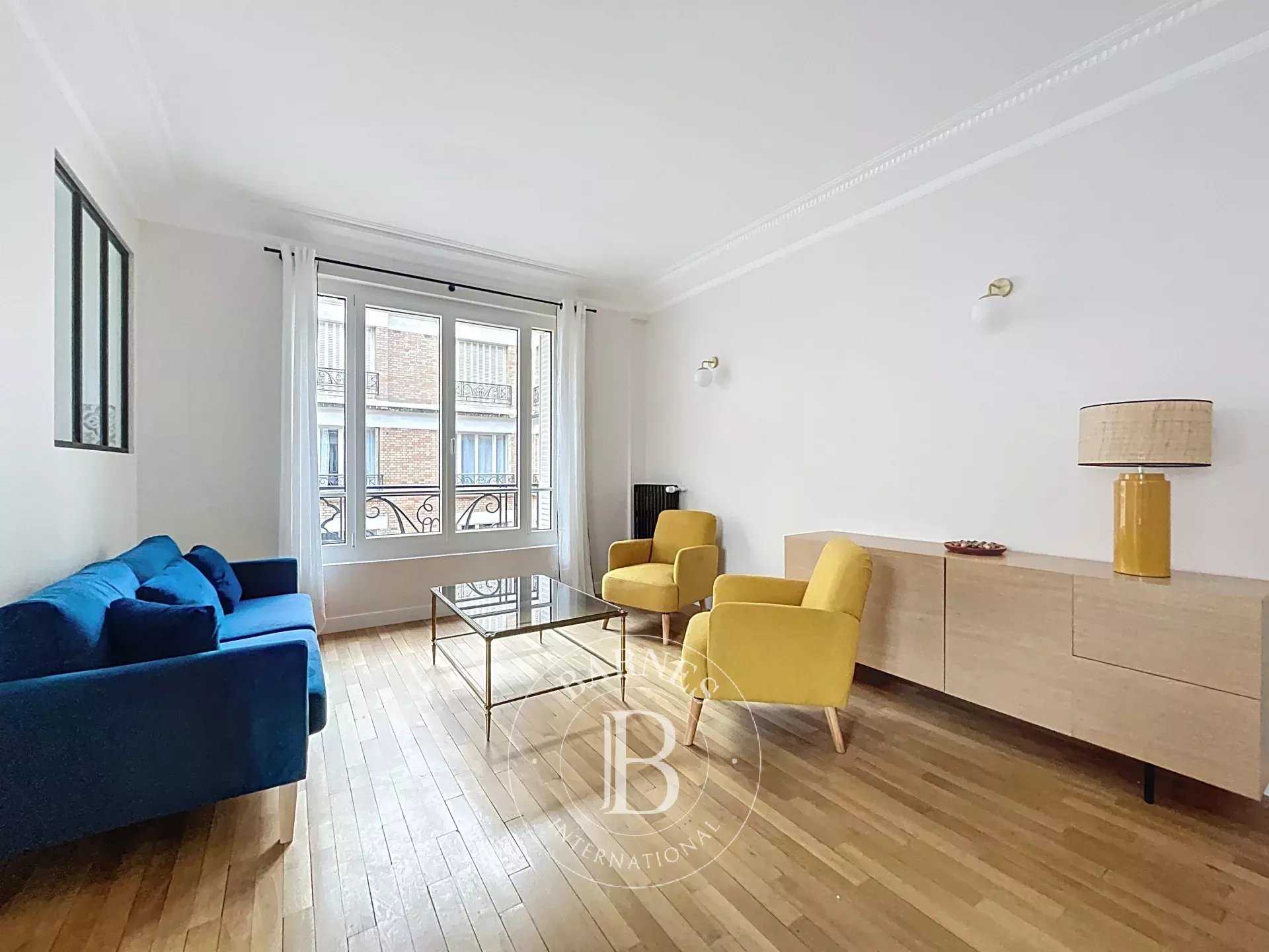 Paris  - Piso 2 Cuartos, 1 Habitacion