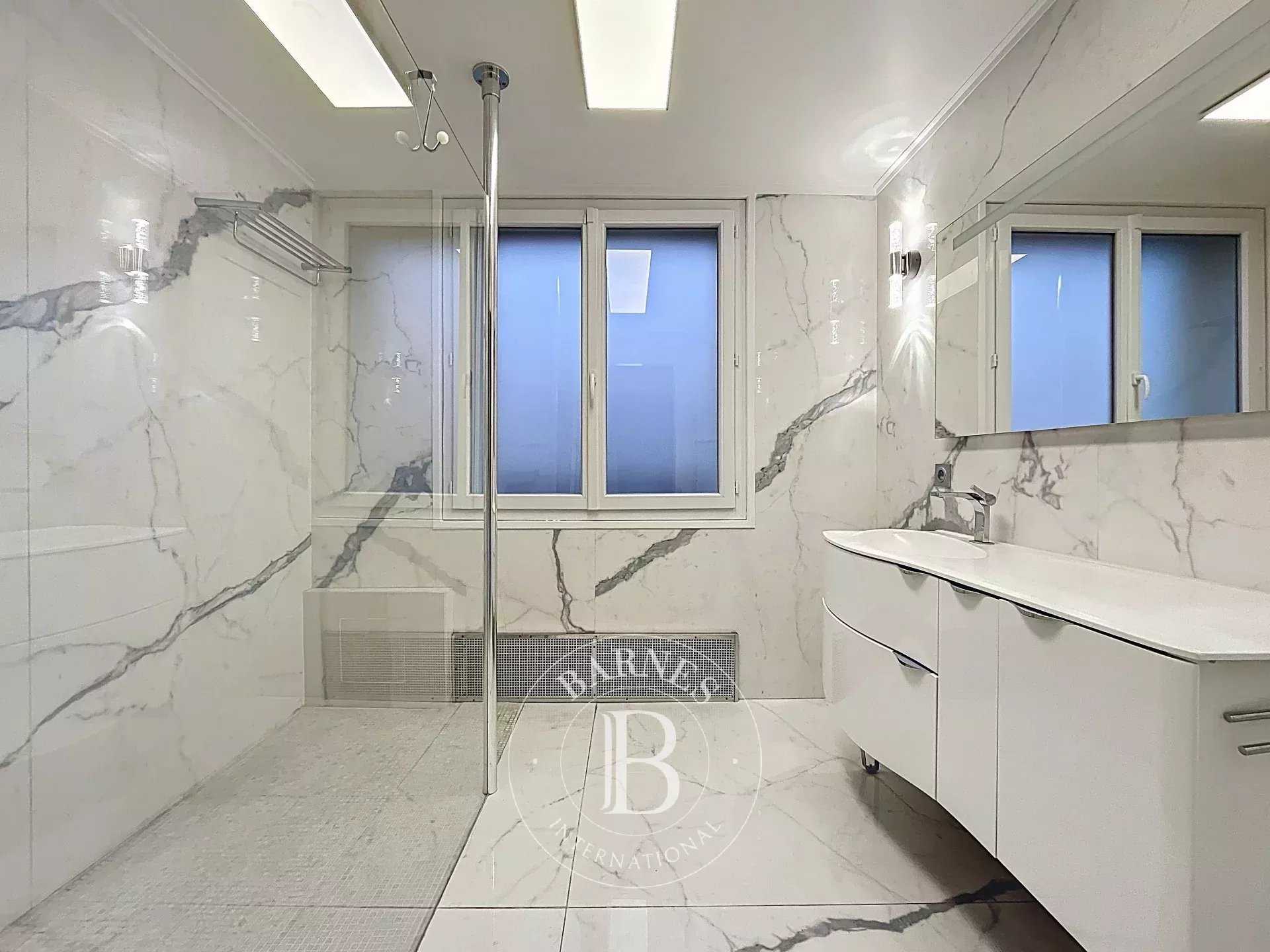 Paris  - Piso 5 Cuartos 3 Habitaciones