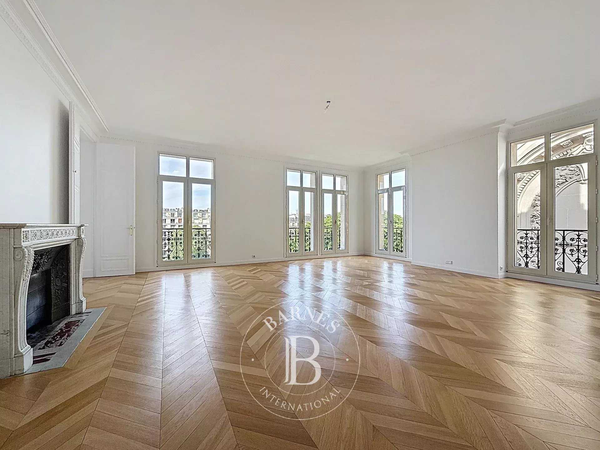 Apartment Paris 75016