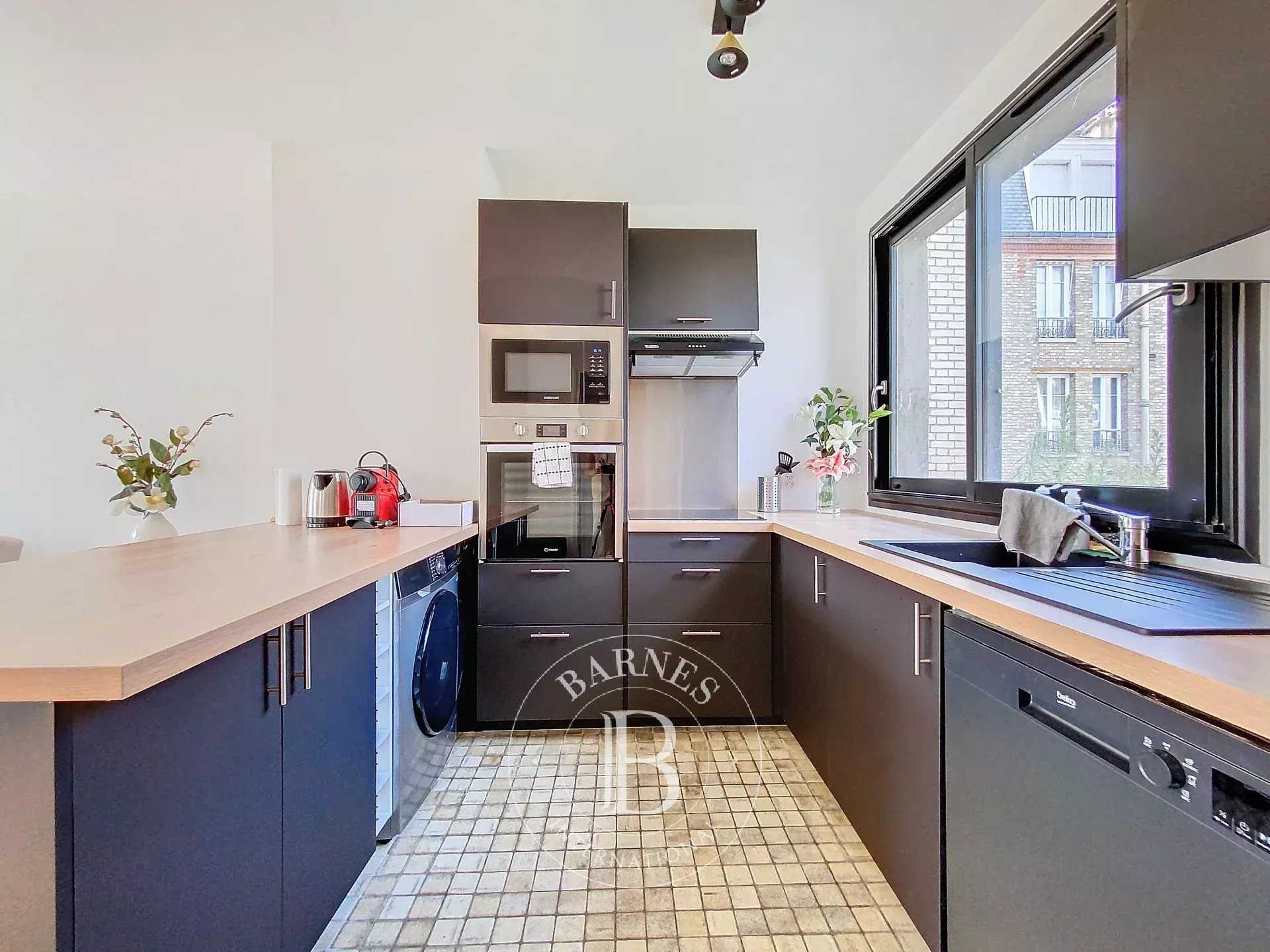 Paris  - Apartment 2 Bedrooms