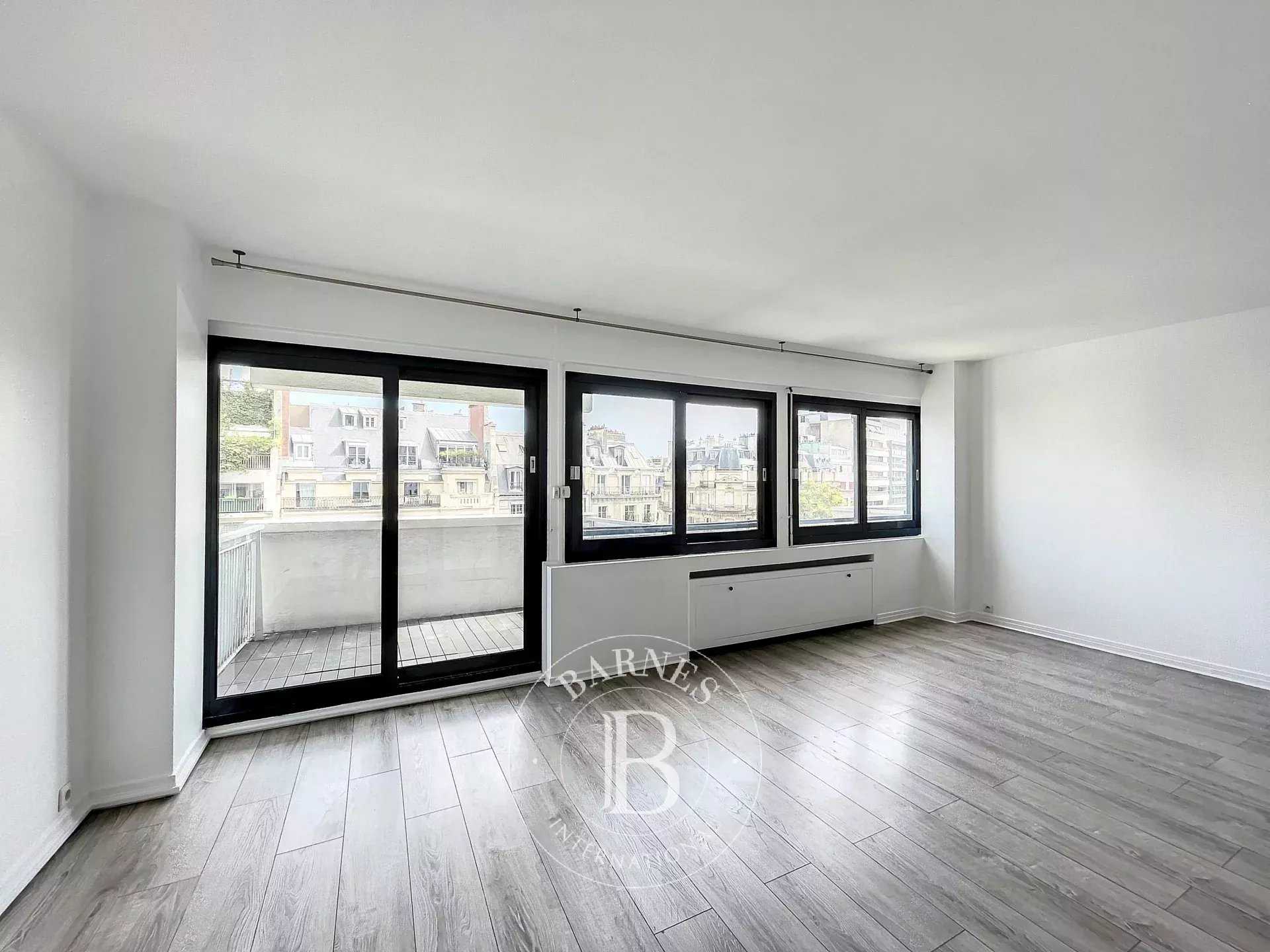 Paris  - Apartment 2 Bedrooms