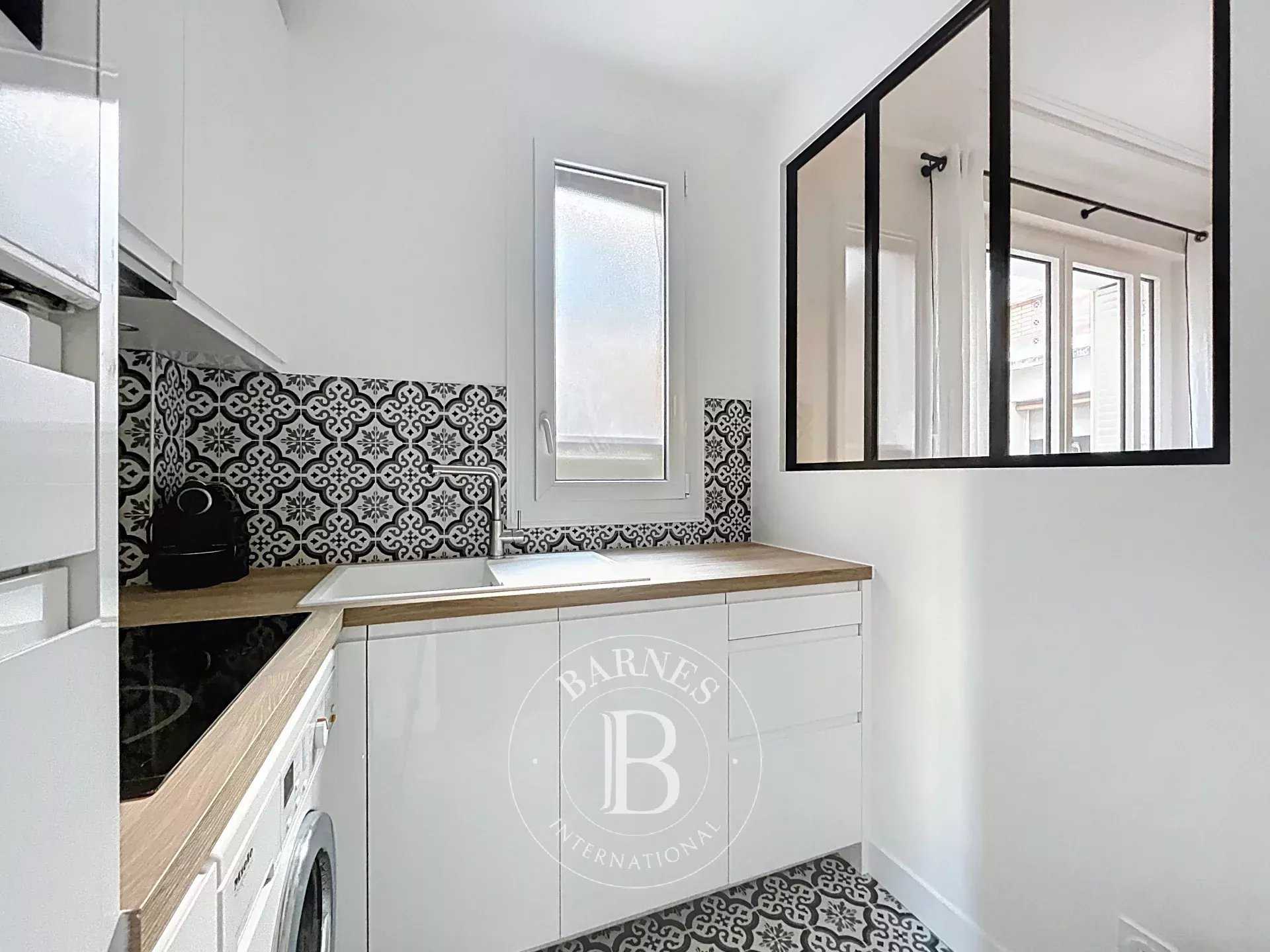 Paris  - Piso 2 Cuartos, 1 Habitacion