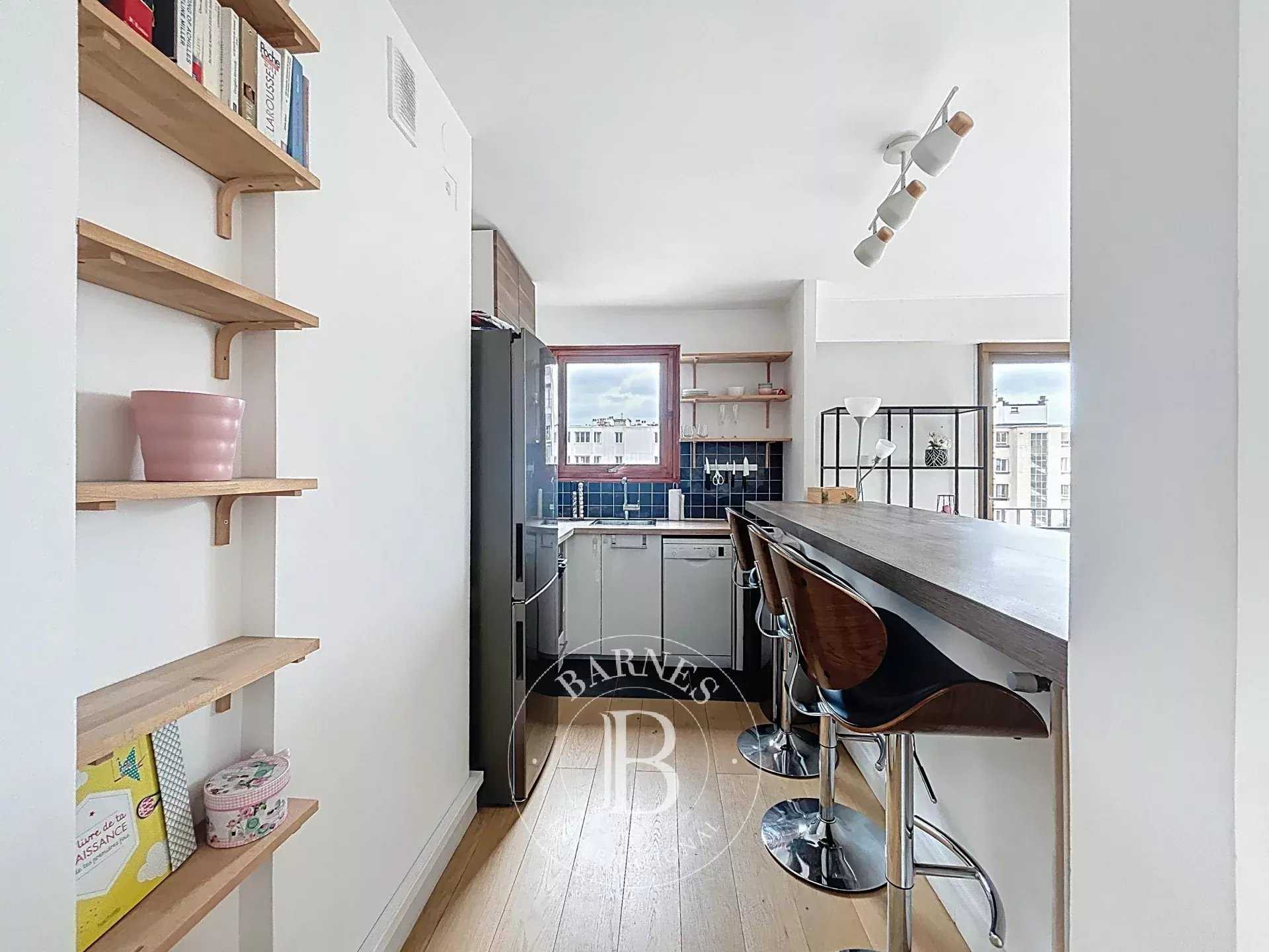 Paris  - Appartement 2 Pièces, 1 Chambre