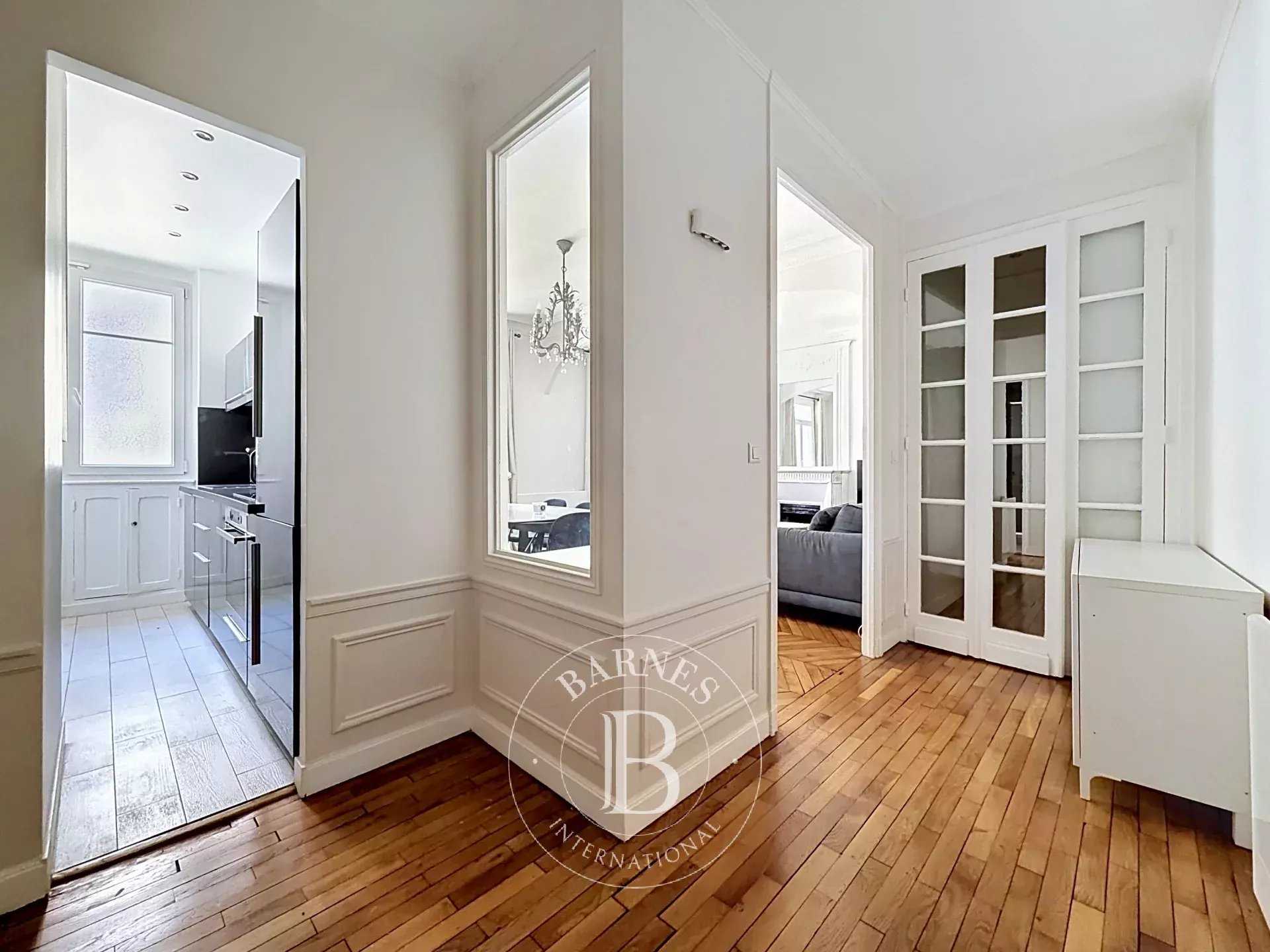 Paris  - Appartement 2 Pi&egrave;ces, 1 Chambre