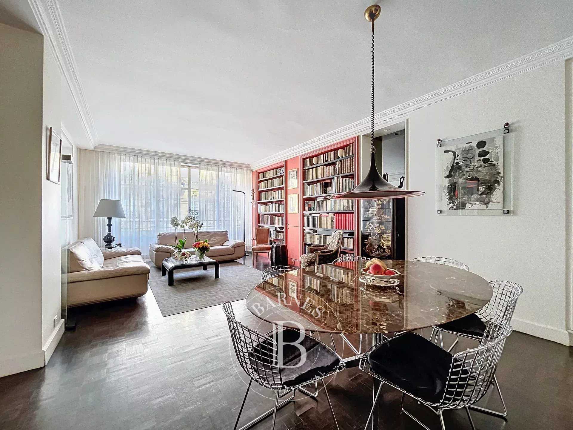 Apartment Paris 75016