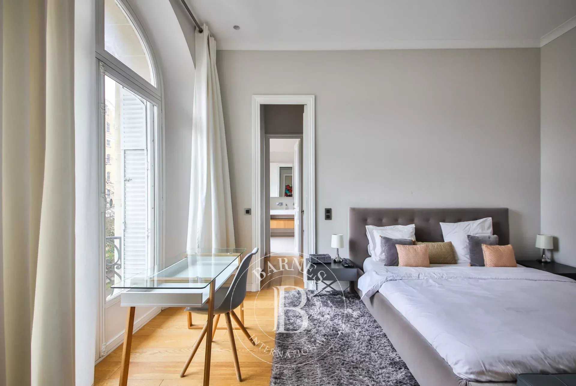 Paris  - Apartment 4 Bedrooms