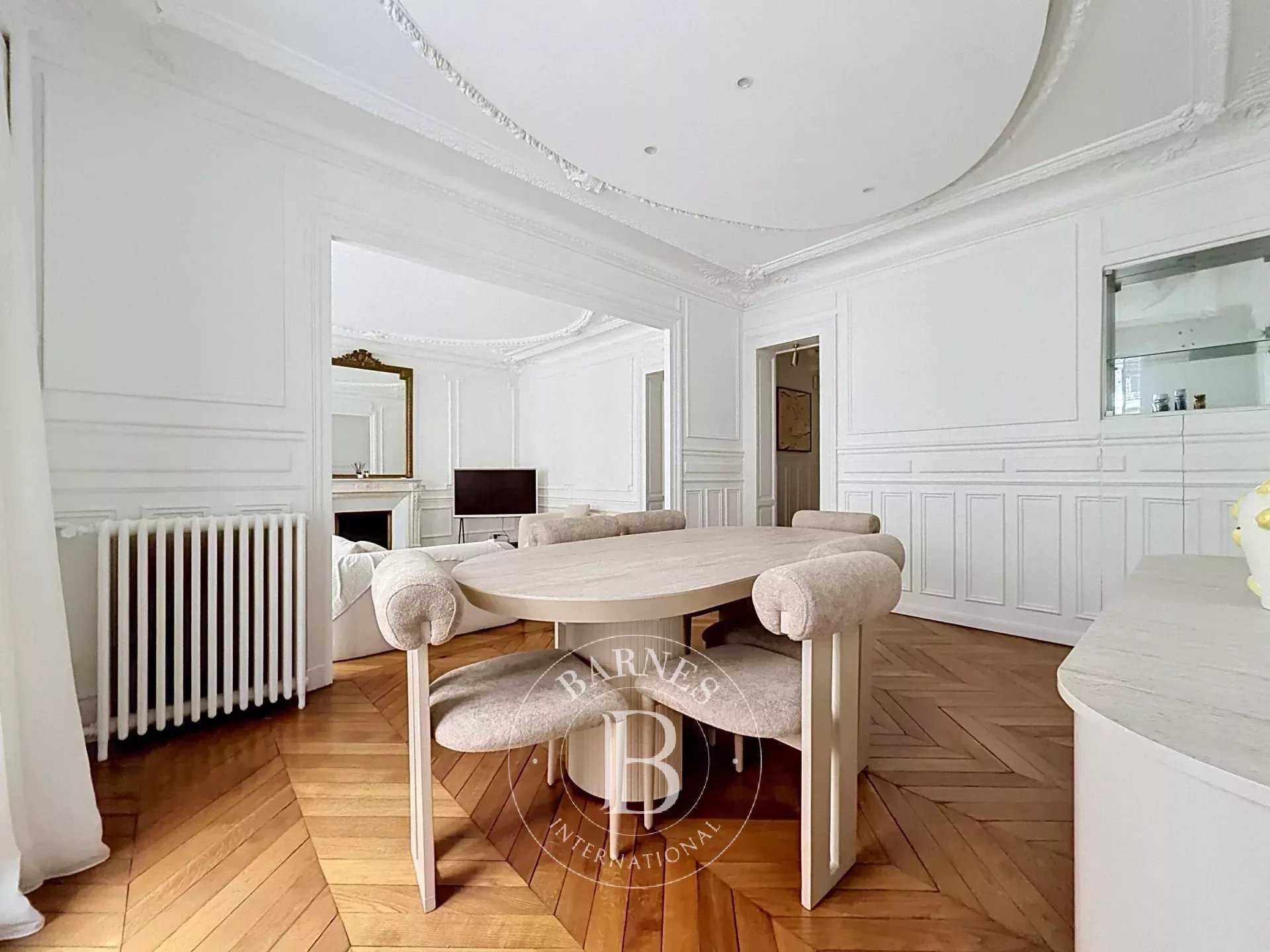 Paris  - Apartment 3 Bedrooms