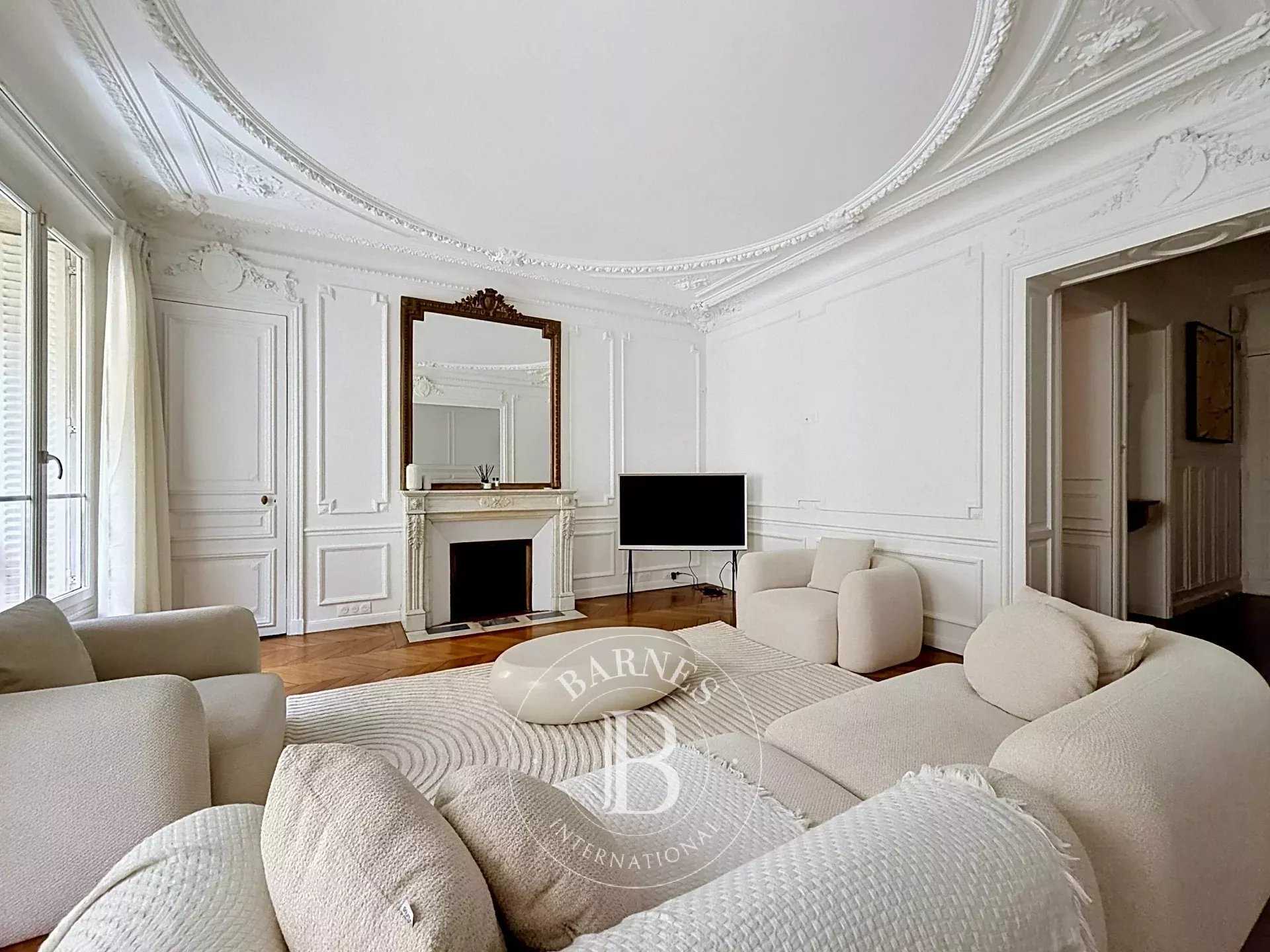 Paris  - Apartment 3 Bedrooms