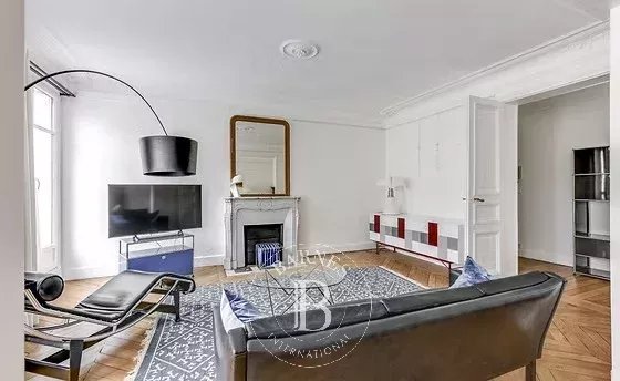 Paris  - Appartement 4 Pièces 2 Chambres