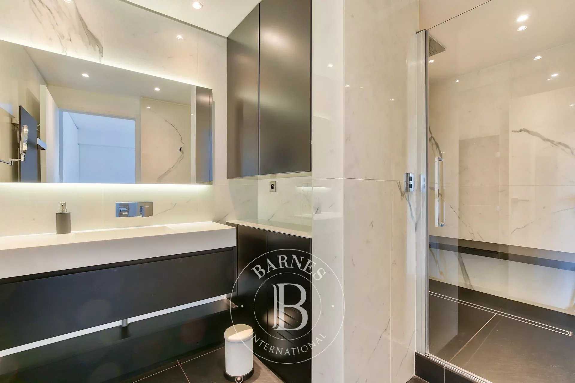 Paris  - Piso 4 Cuartos 2 Habitaciones