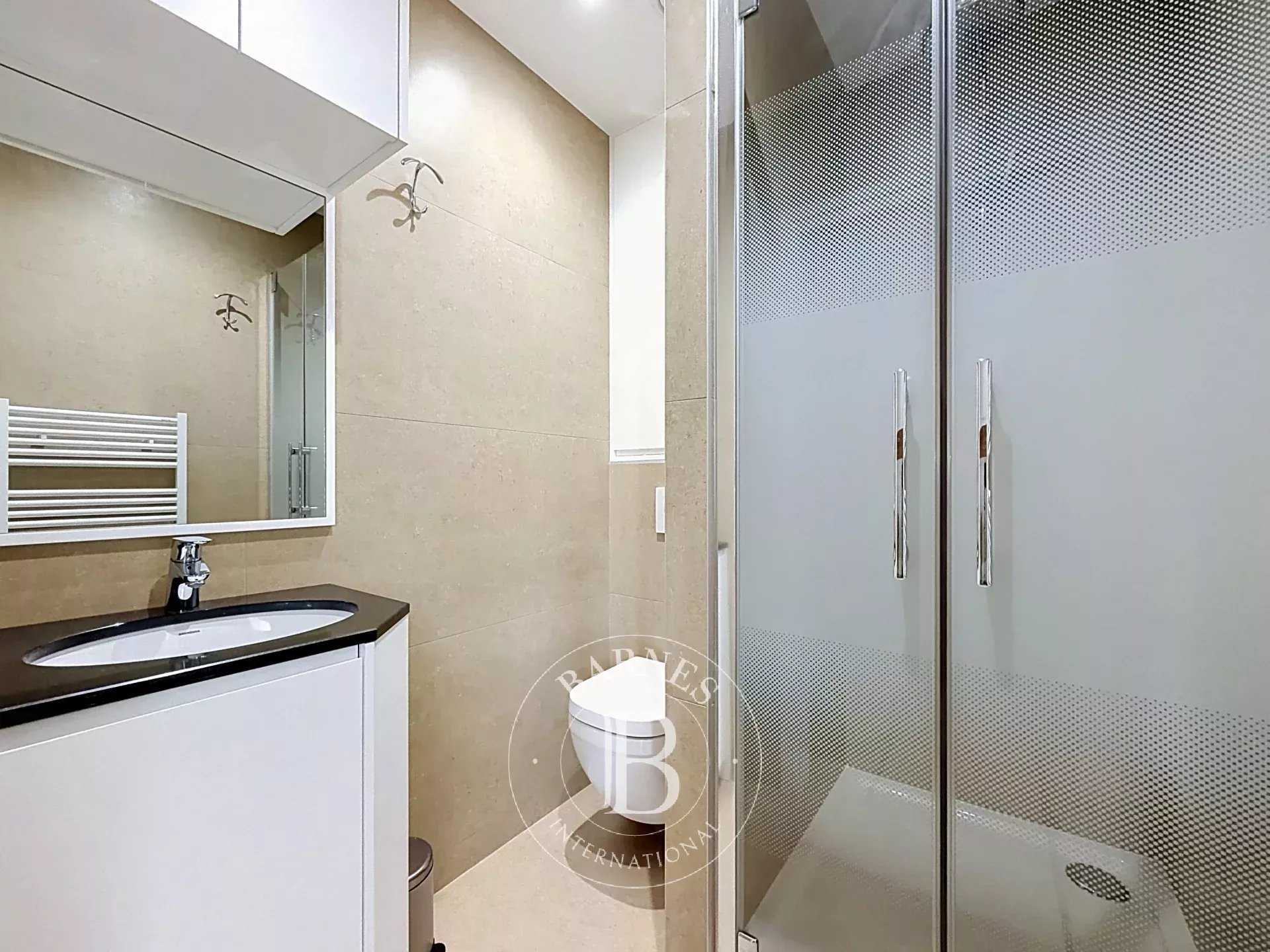 Paris  - Appartement 2 Pi&egrave;ces, 1 Chambre