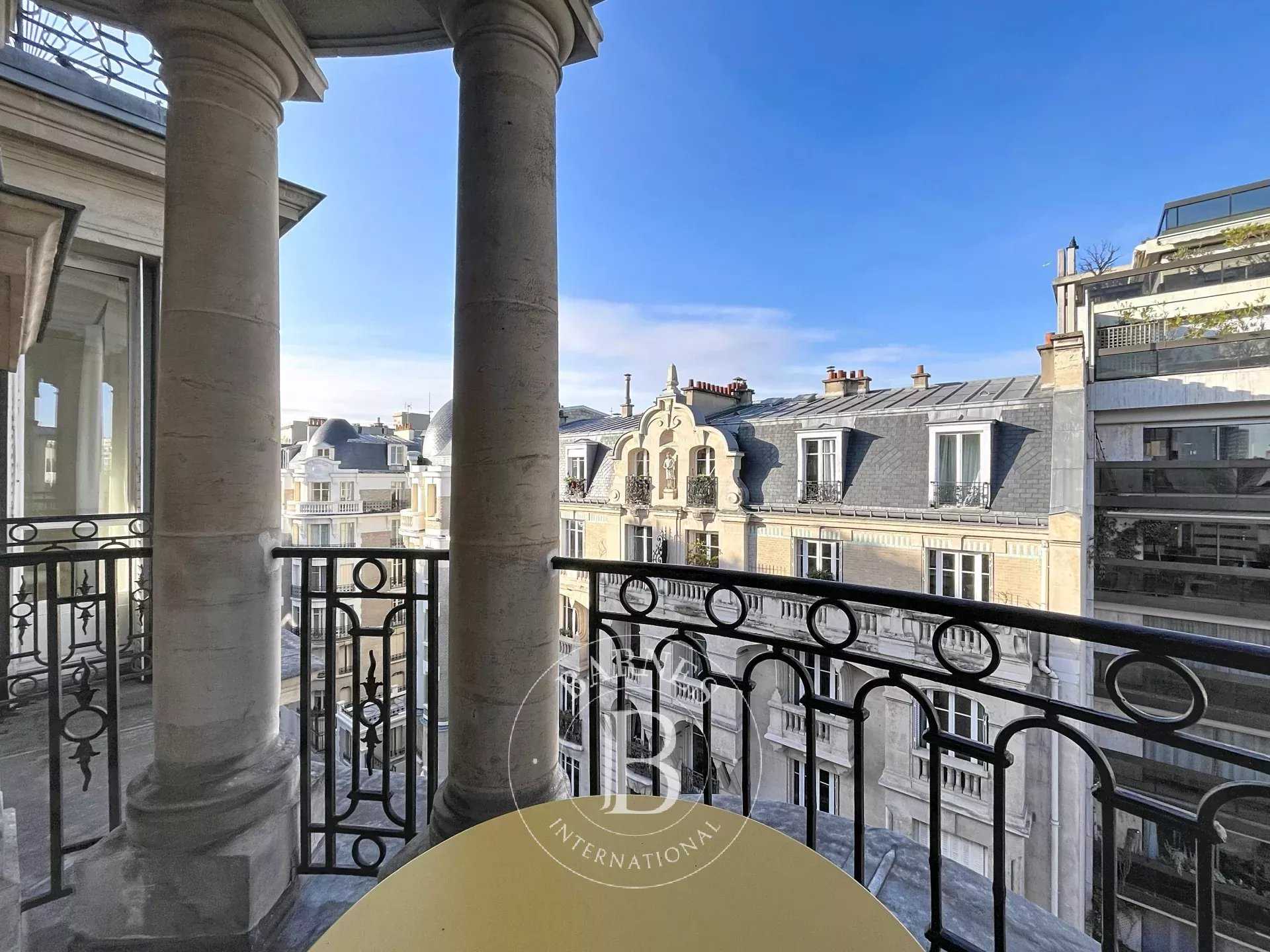 Paris  - Apartment 3 Bedrooms