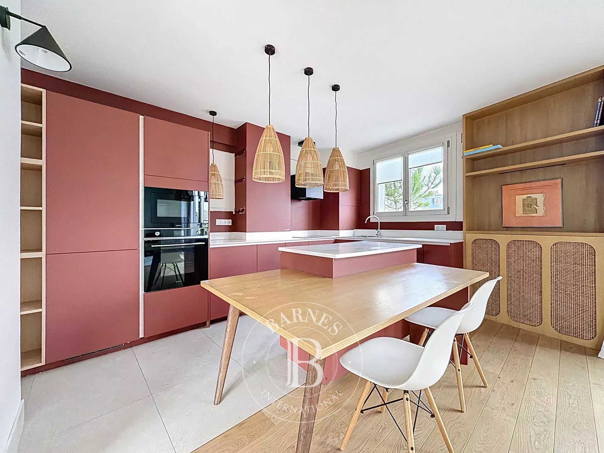 Paris  - Appartement 2 Pi&egrave;ces, 1 Chambre