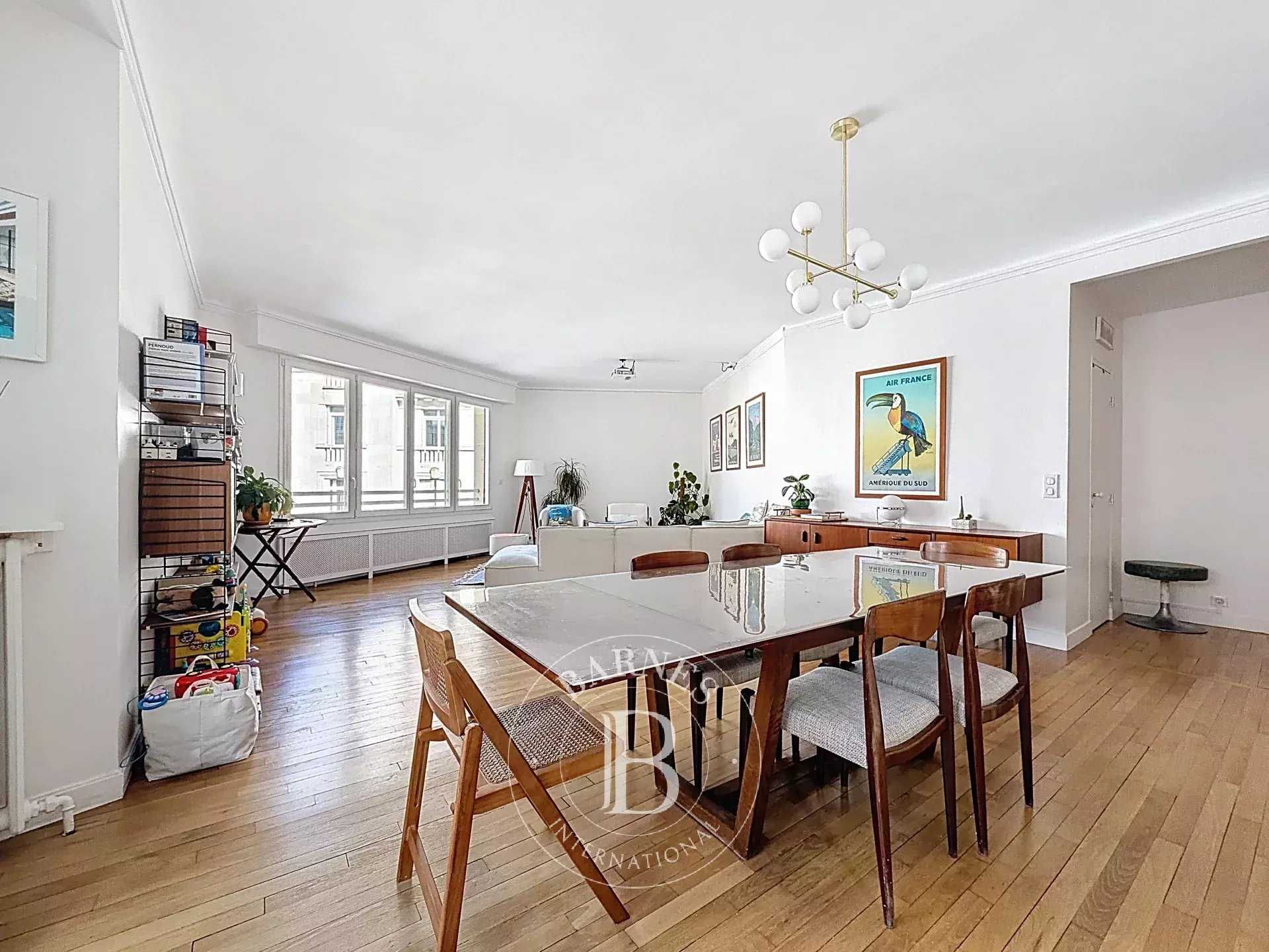 Paris  - Apartment 2 Bedrooms