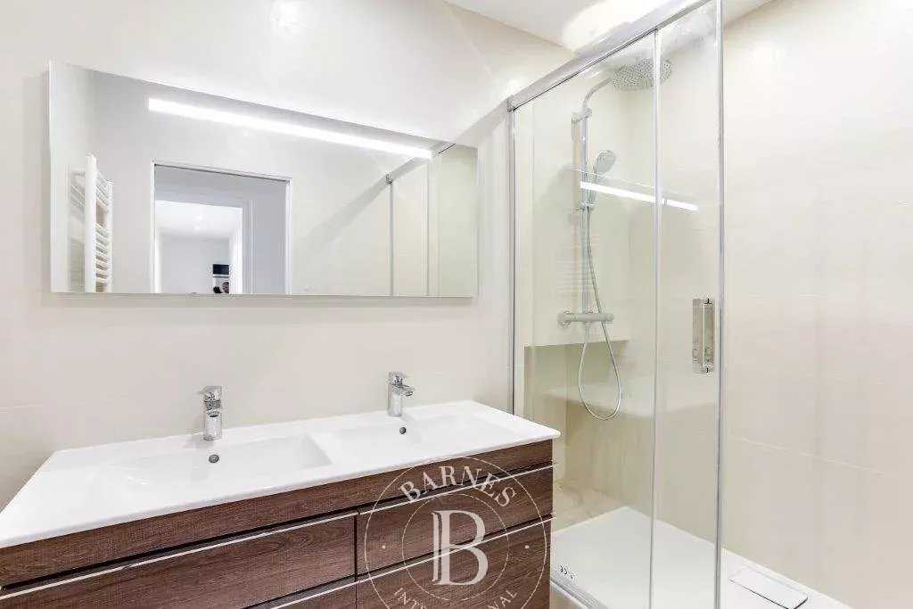 Paris  - Piso 5 Cuartos 4 Habitaciones