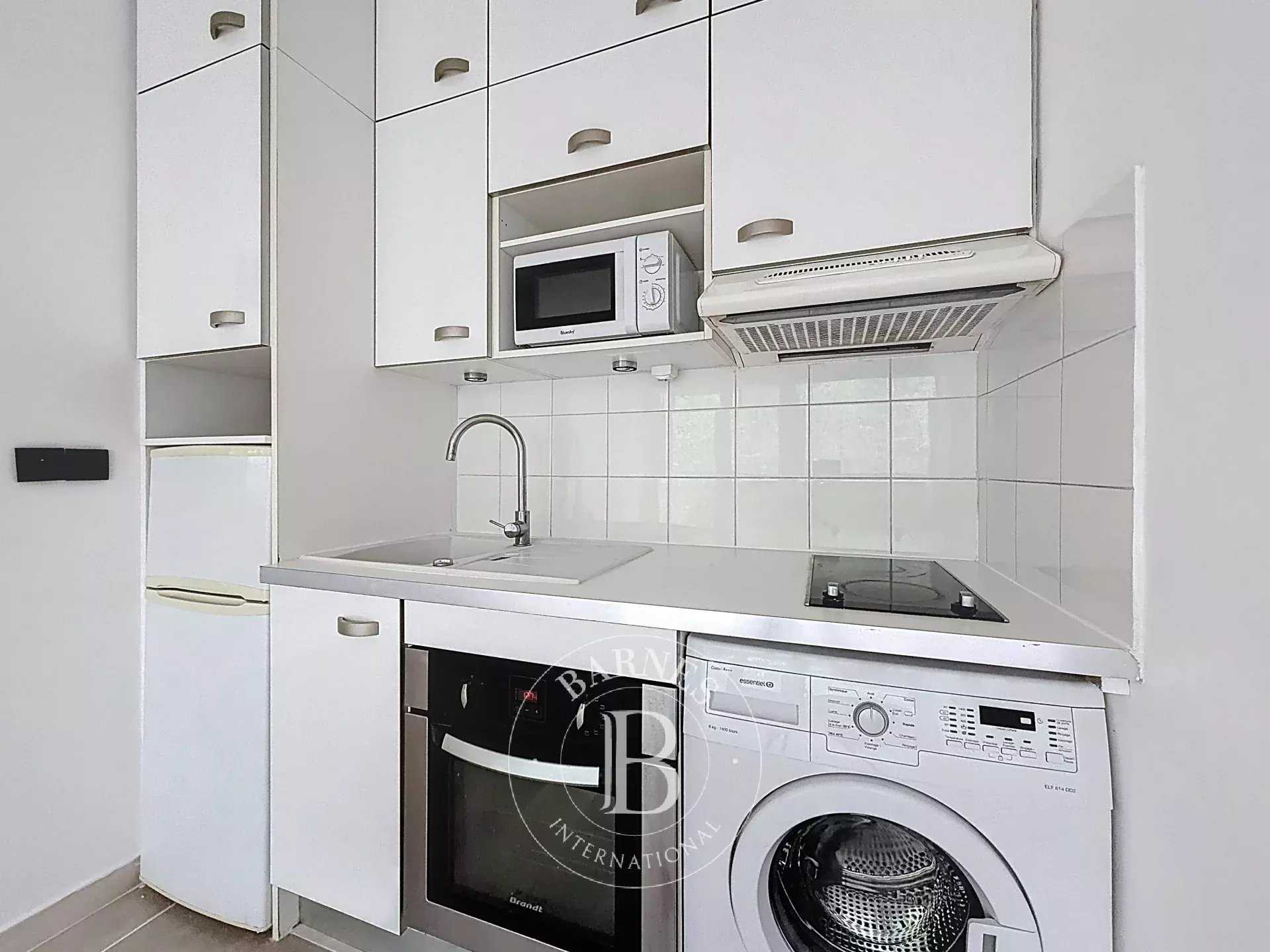 Studio Paris 75016  -  ref 86872120 (picture 3)