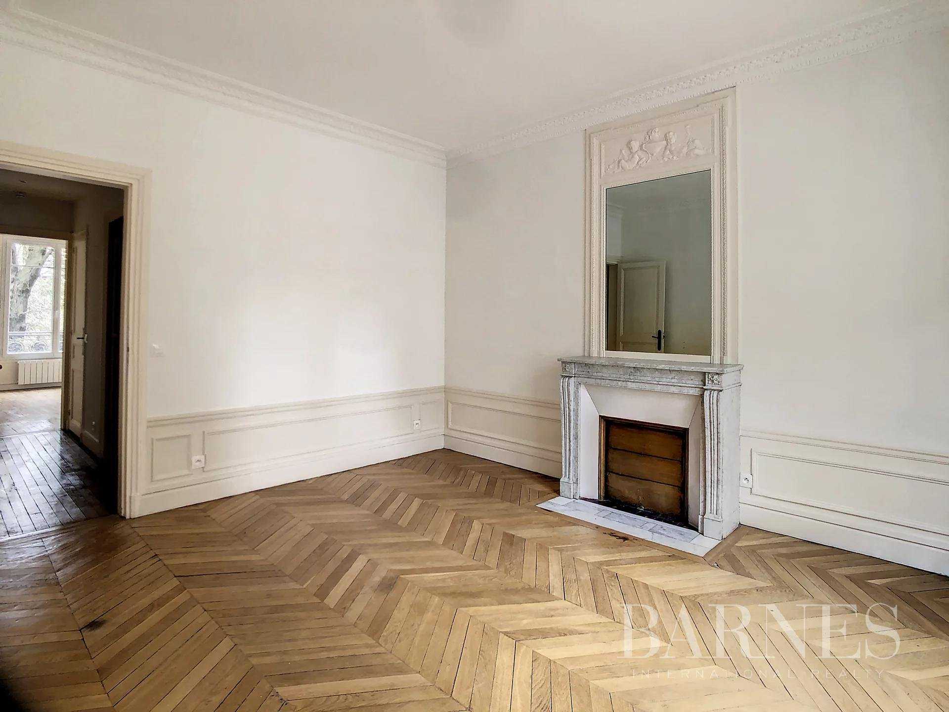 Appartement Paris 75016  -  ref 82219927 (picture 2)