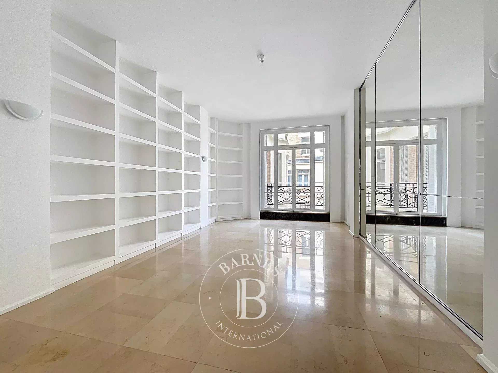 Appartement Paris 75016  -  ref 83432093 (picture 3)