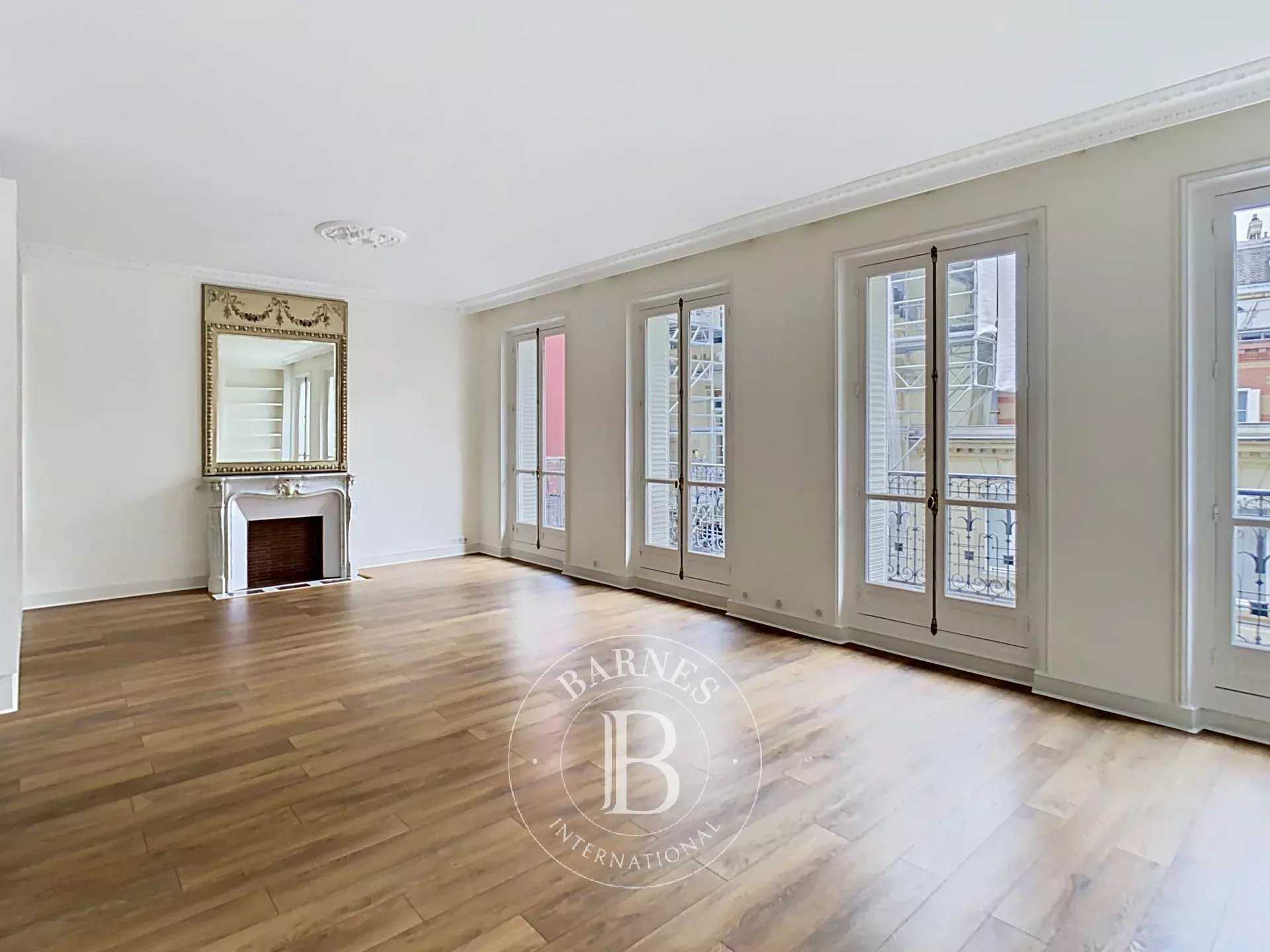 Apartment Paris 75016  -  ref 87033407 (picture 2)