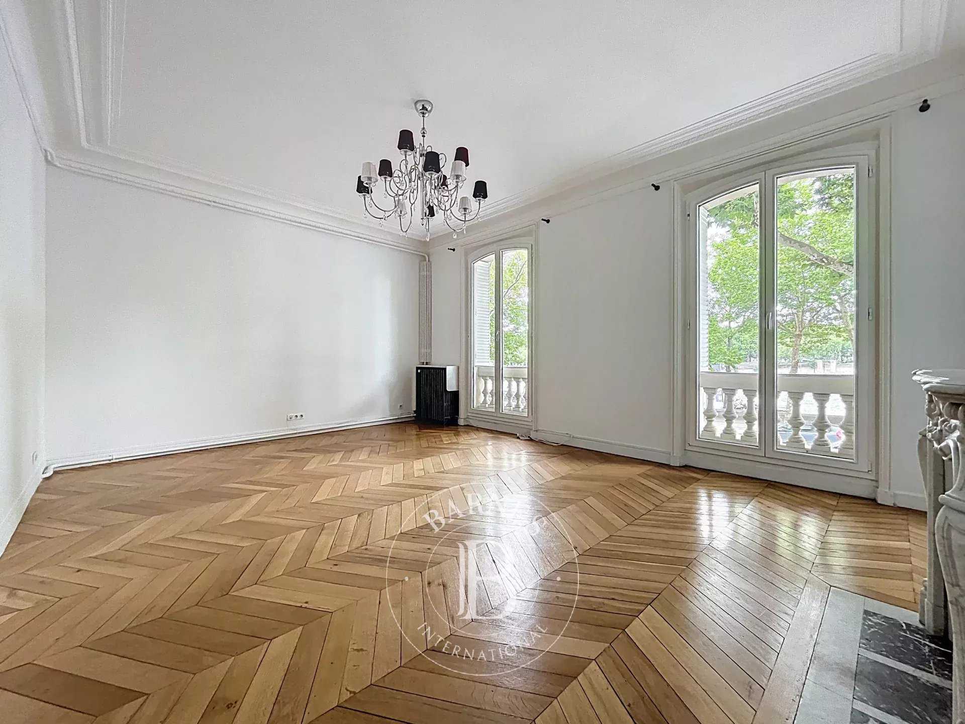 Apartment Paris 75016  -  ref 85982374 (picture 1)