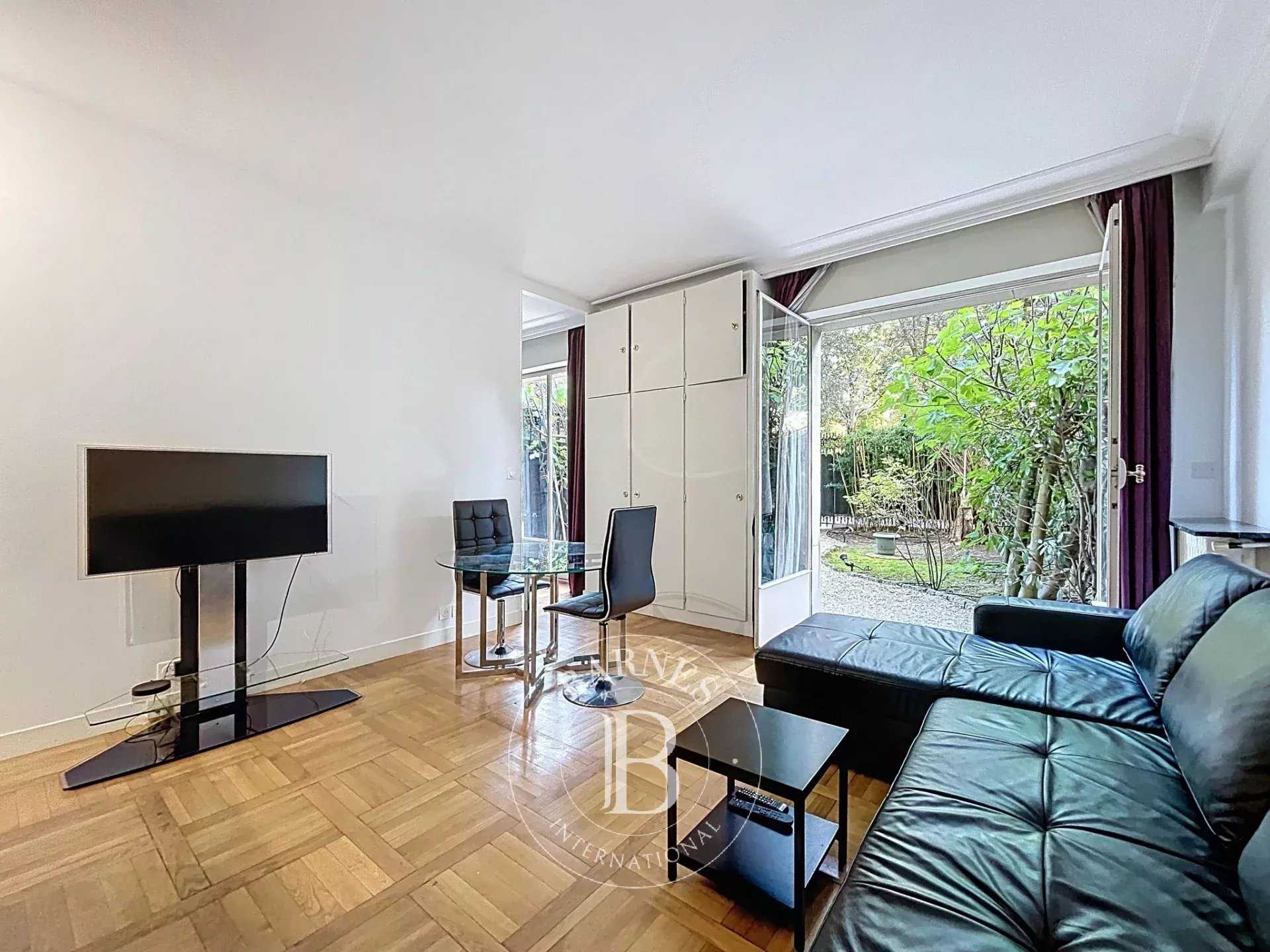 Apartment Paris 75016  -  ref 86350841 (picture 1)