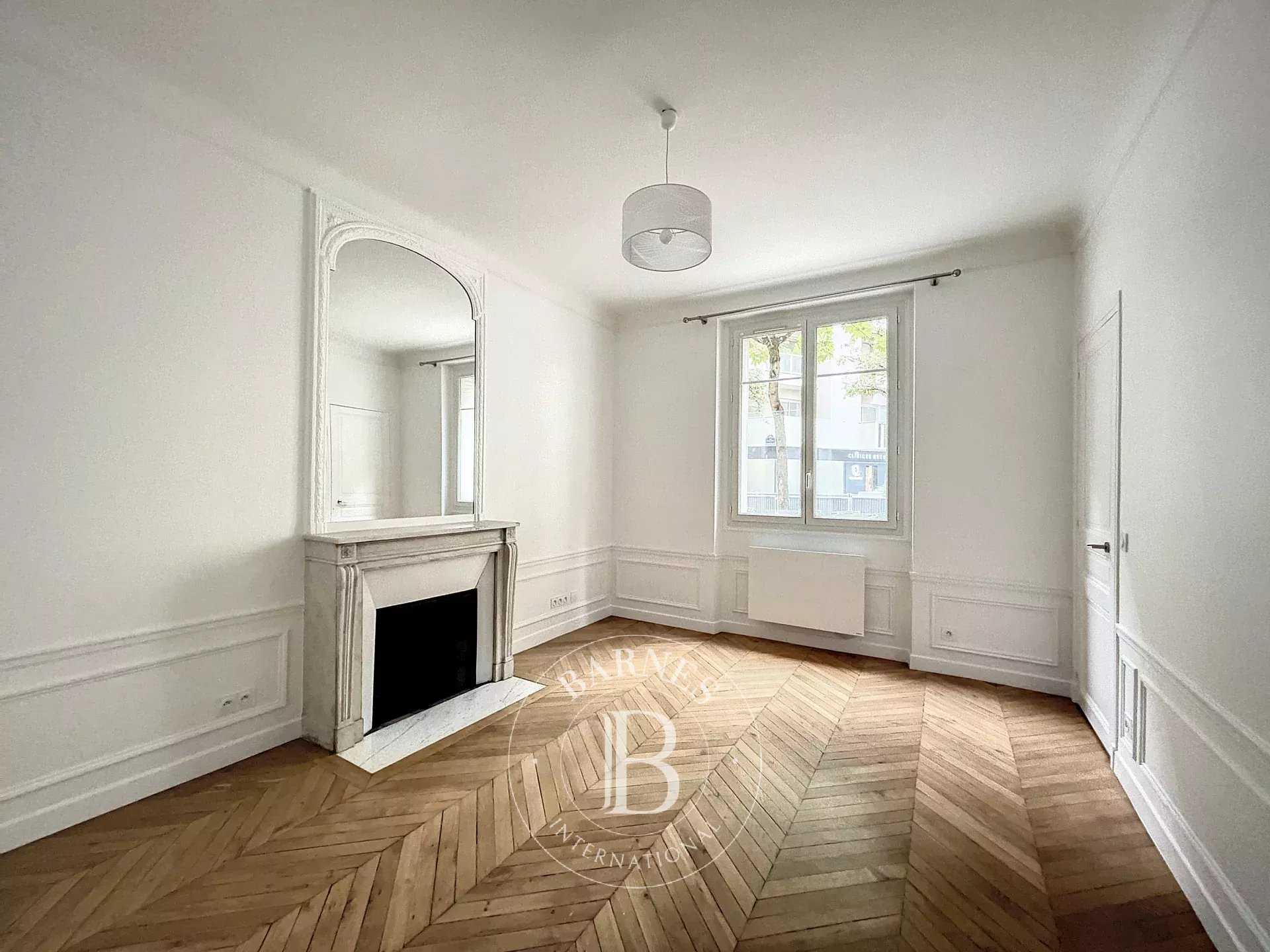Appartement Paris 75016  -  ref 83473770 (picture 1)