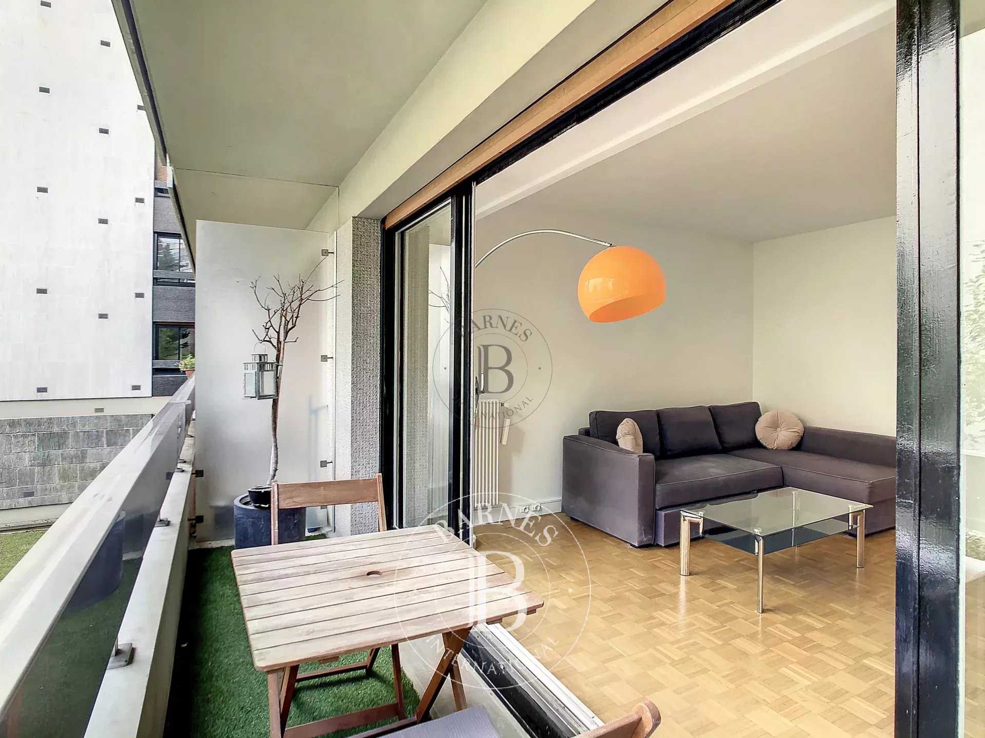 Apartment Paris 75016  -  ref 83140076 (picture 1)
