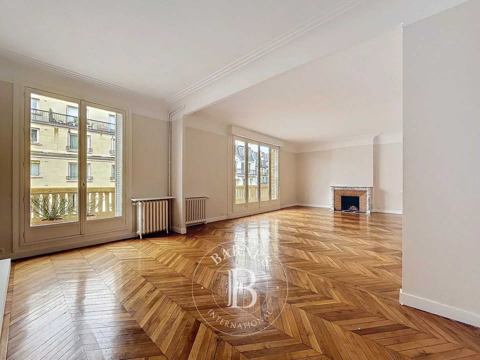 Appartement Paris 75016  -  ref 85628848 (picture 1)