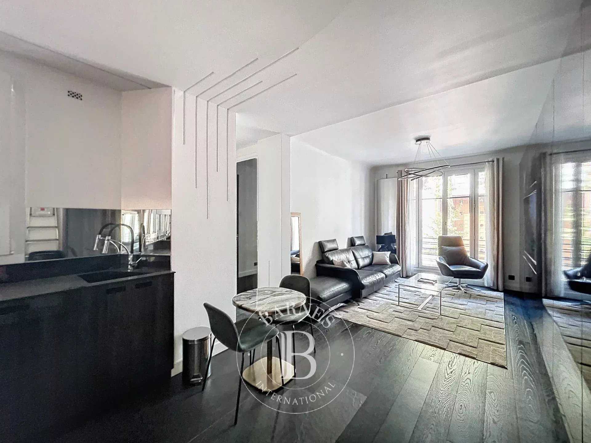 Appartement Paris 75016  -  ref 83015654 (picture 2)