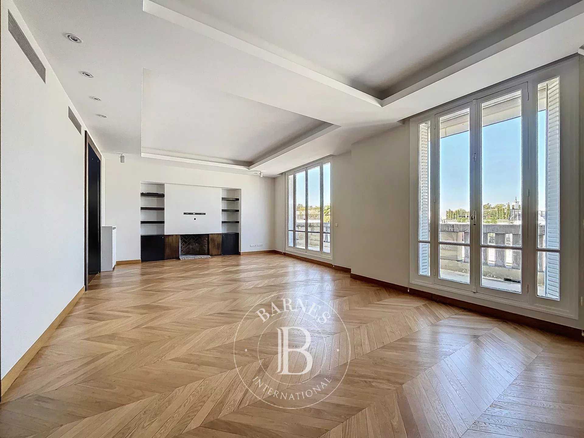 Appartement Paris 75016  -  ref 85687792 (picture 1)