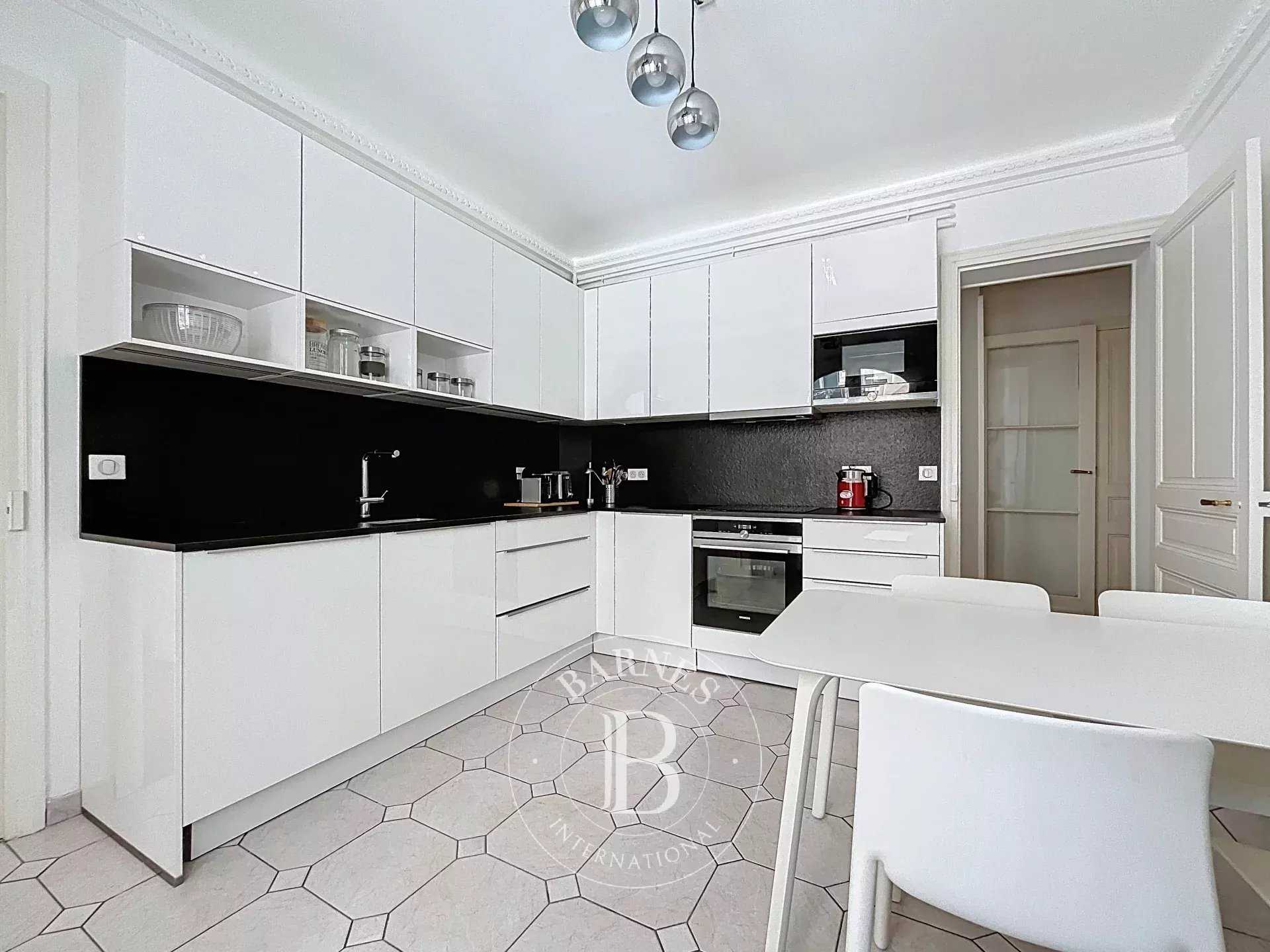 Appartement Paris 75016  -  ref 85892559 (picture 3)