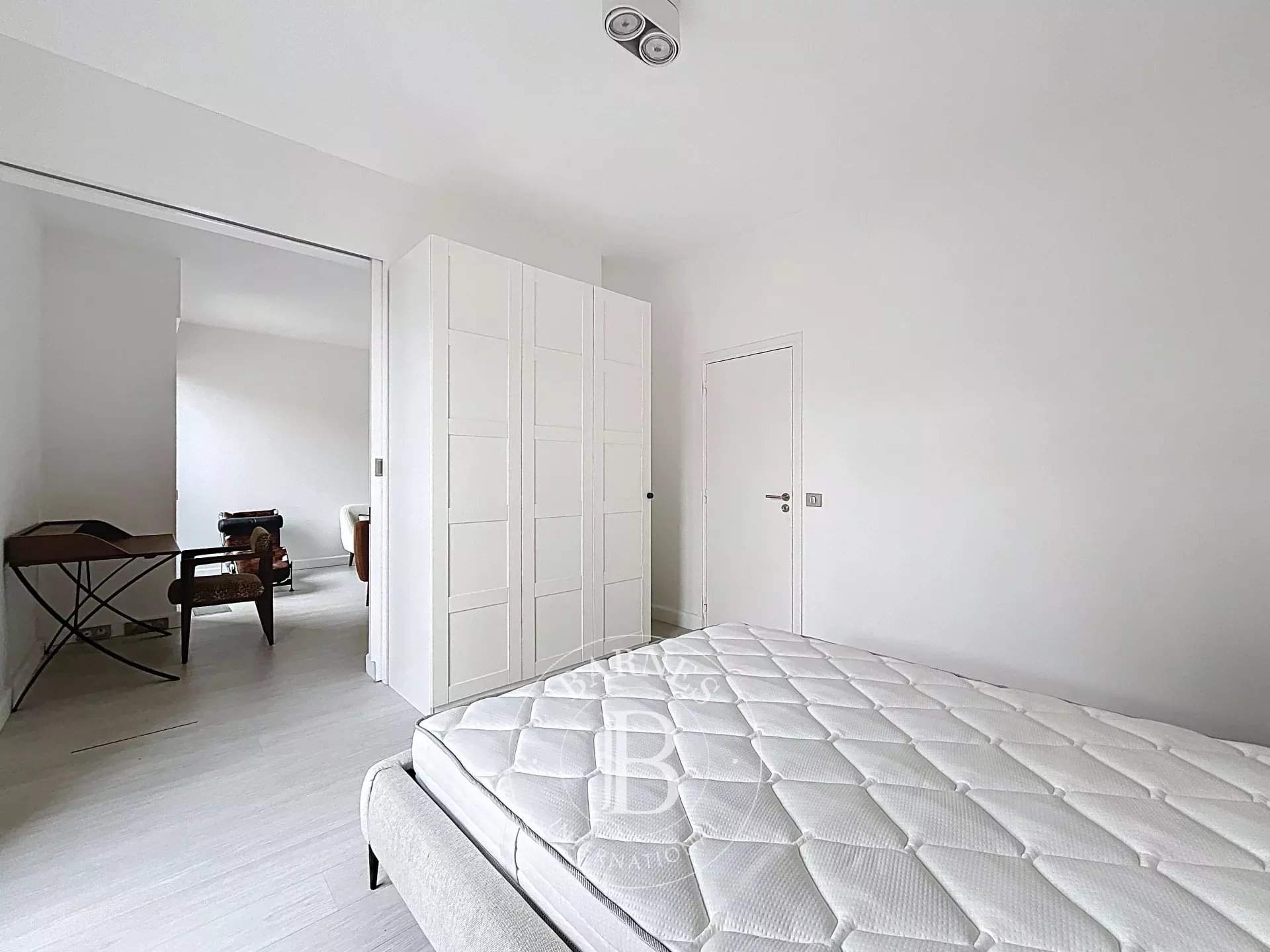 Paris  - Apartment 1 Bedroom - picture 14