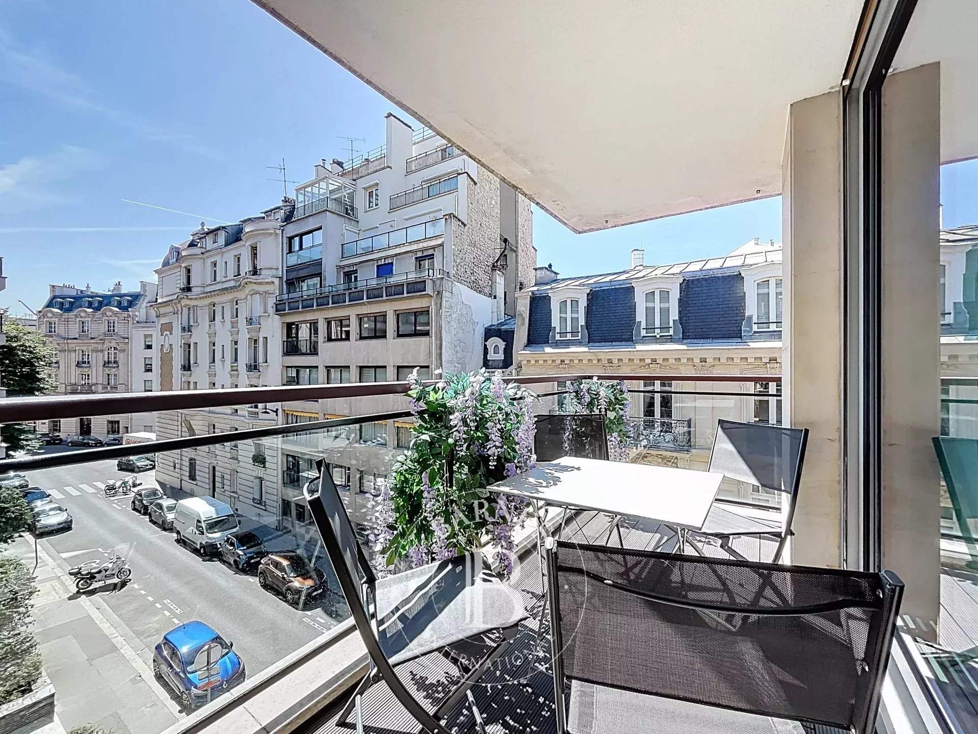 Paris  - Apartment 1 Bedroom - picture 1