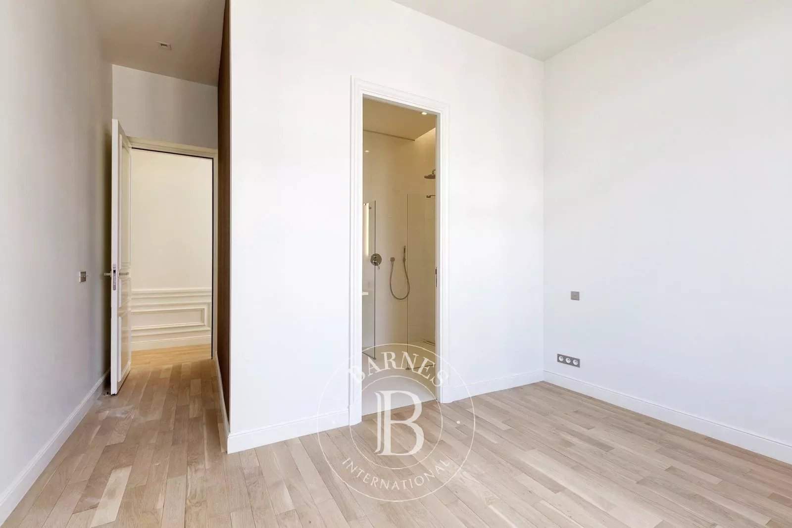 Paris  - Appartement 5 Pi&egrave;ces 3 Chambres - picture 11