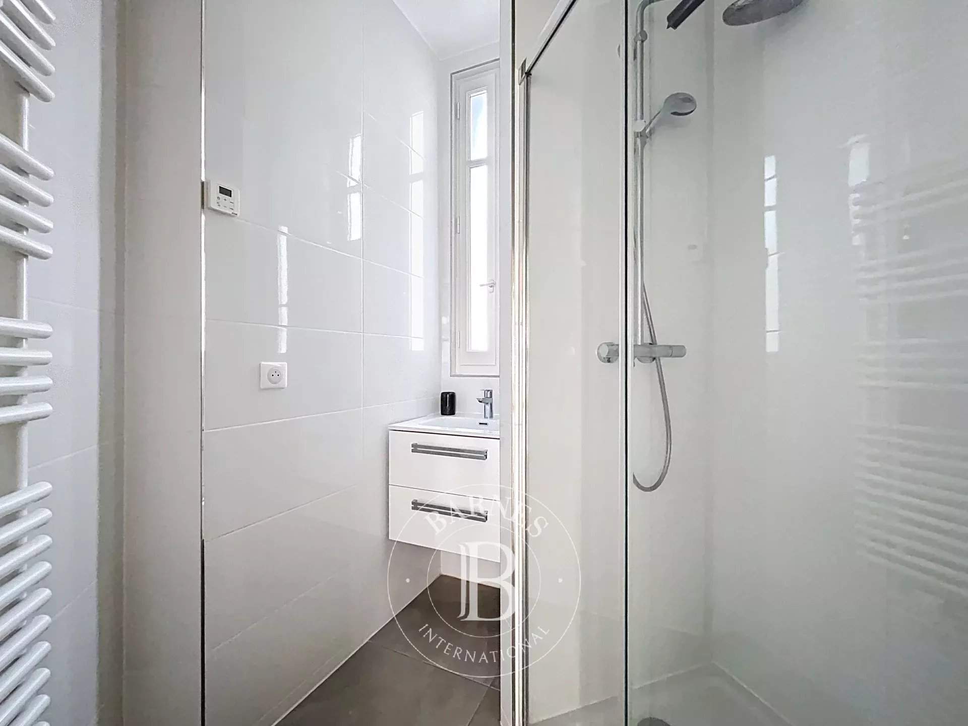 Paris  - Apartment 3 Bedrooms - picture 12