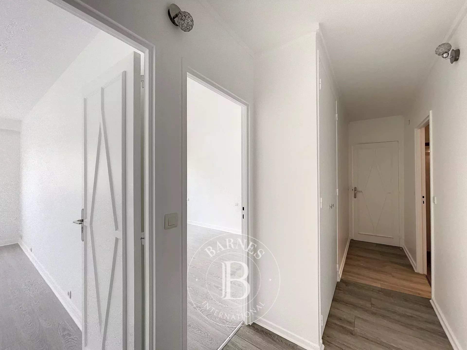 Paris  - Apartment 2 Bedrooms - picture 10
