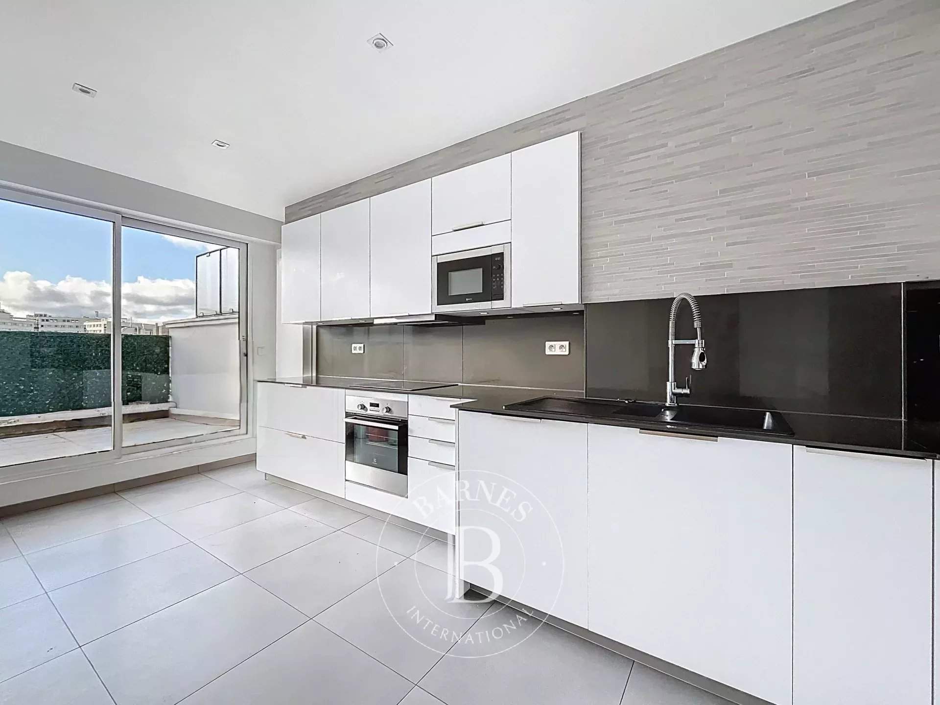 Paris  - Appartement 5 Pi&egrave;ces 4 Chambres - picture 14