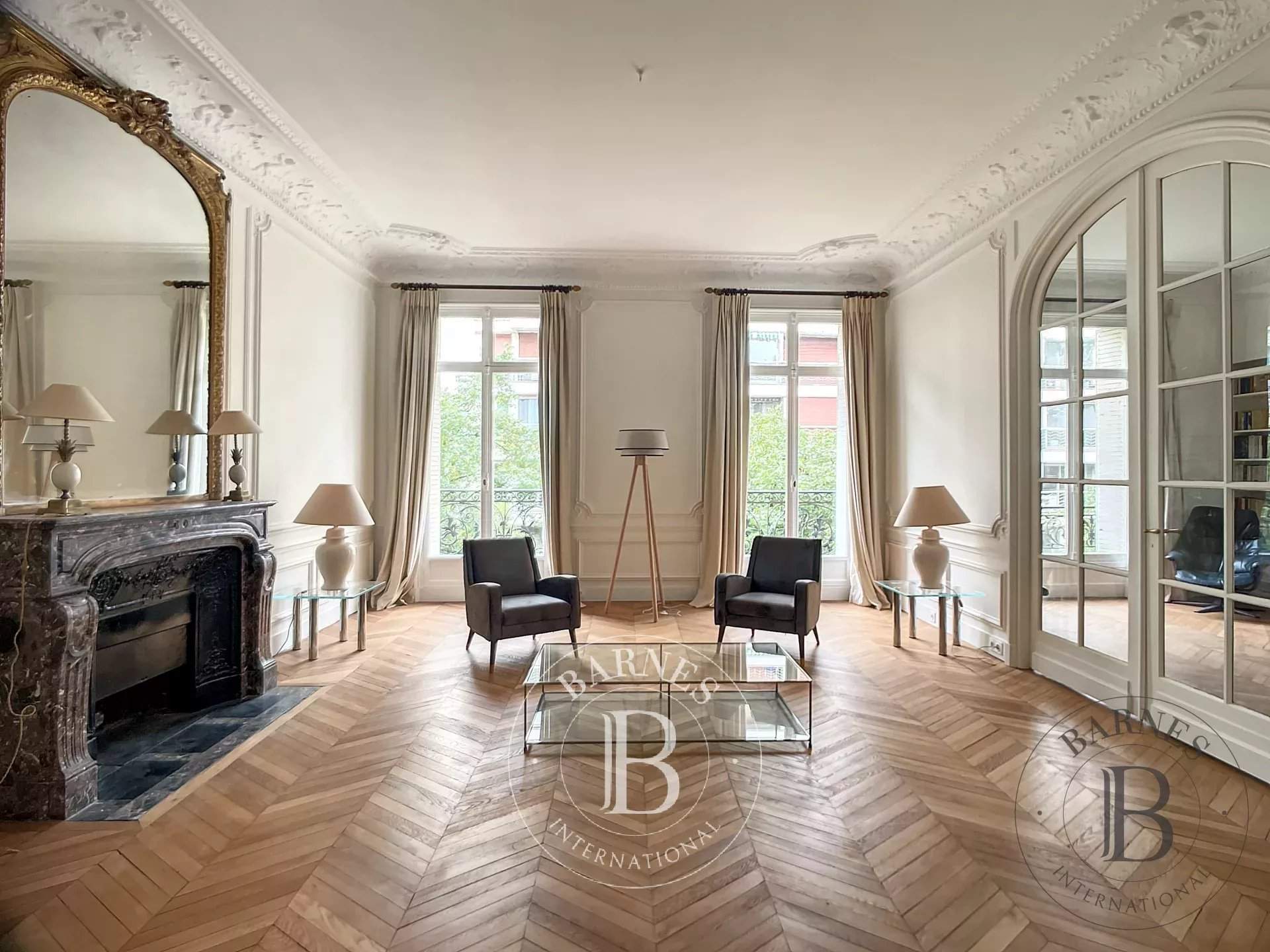 Paris  - Apartment 3 Bedrooms - picture 1
