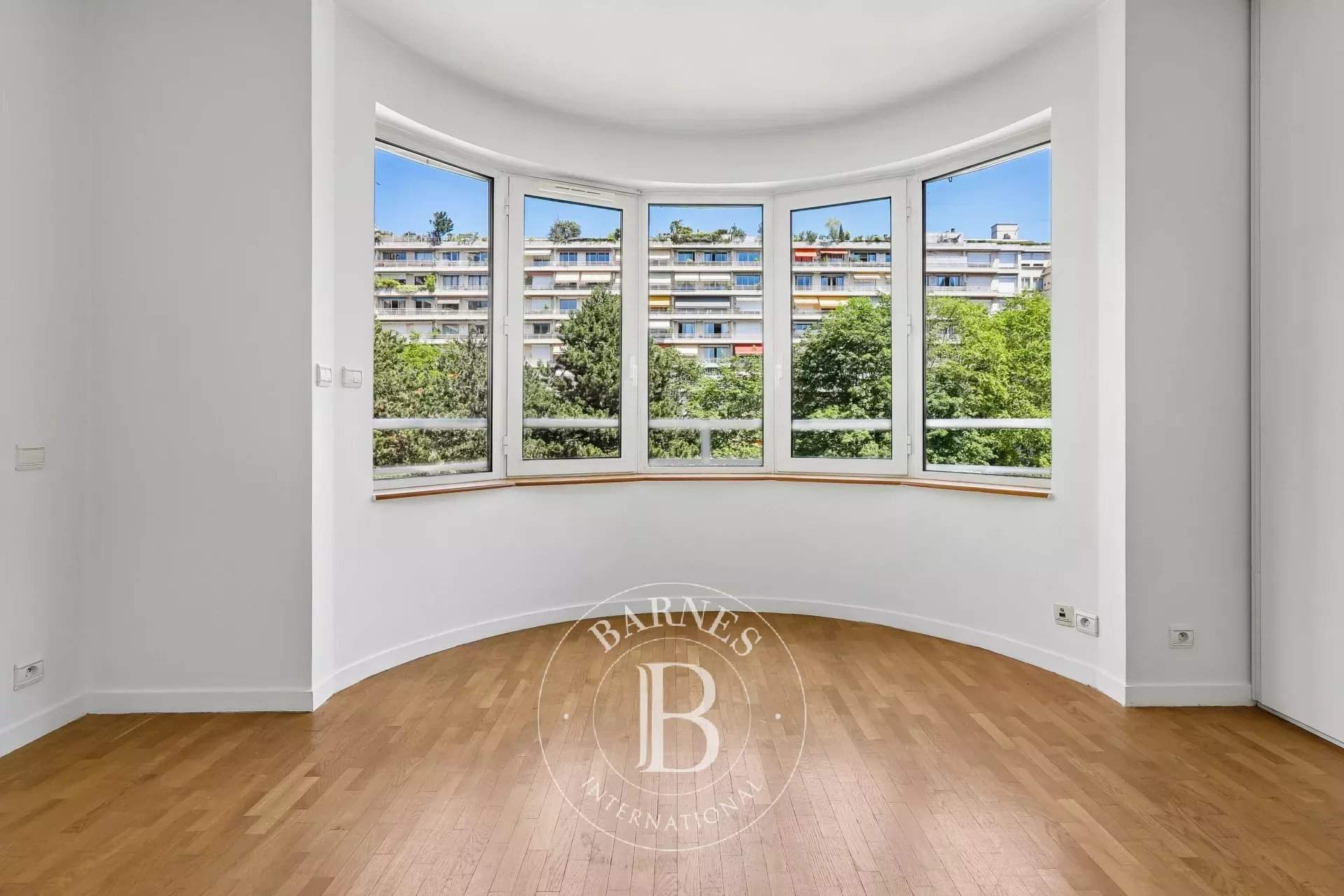 Paris  - Appartement 3 Pi&egrave;ces 2 Chambres - picture 8