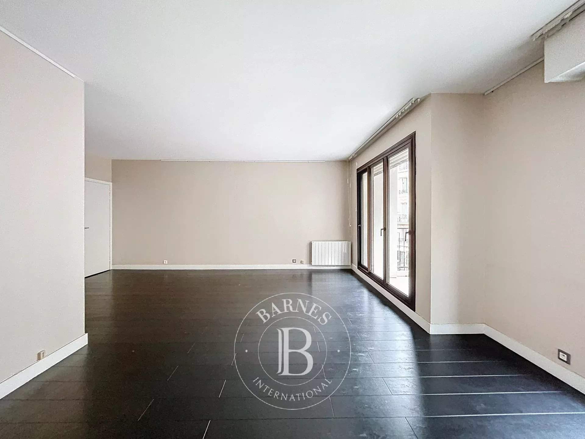 Paris  - Appartement 3 Pi&egrave;ces 2 Chambres - picture 11