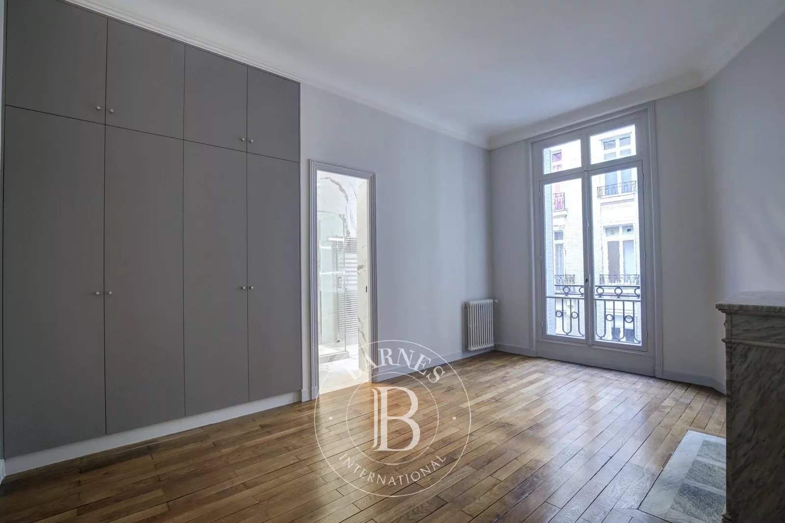 Paris  - Appartement 7 Pièces 4 Chambres - picture 9