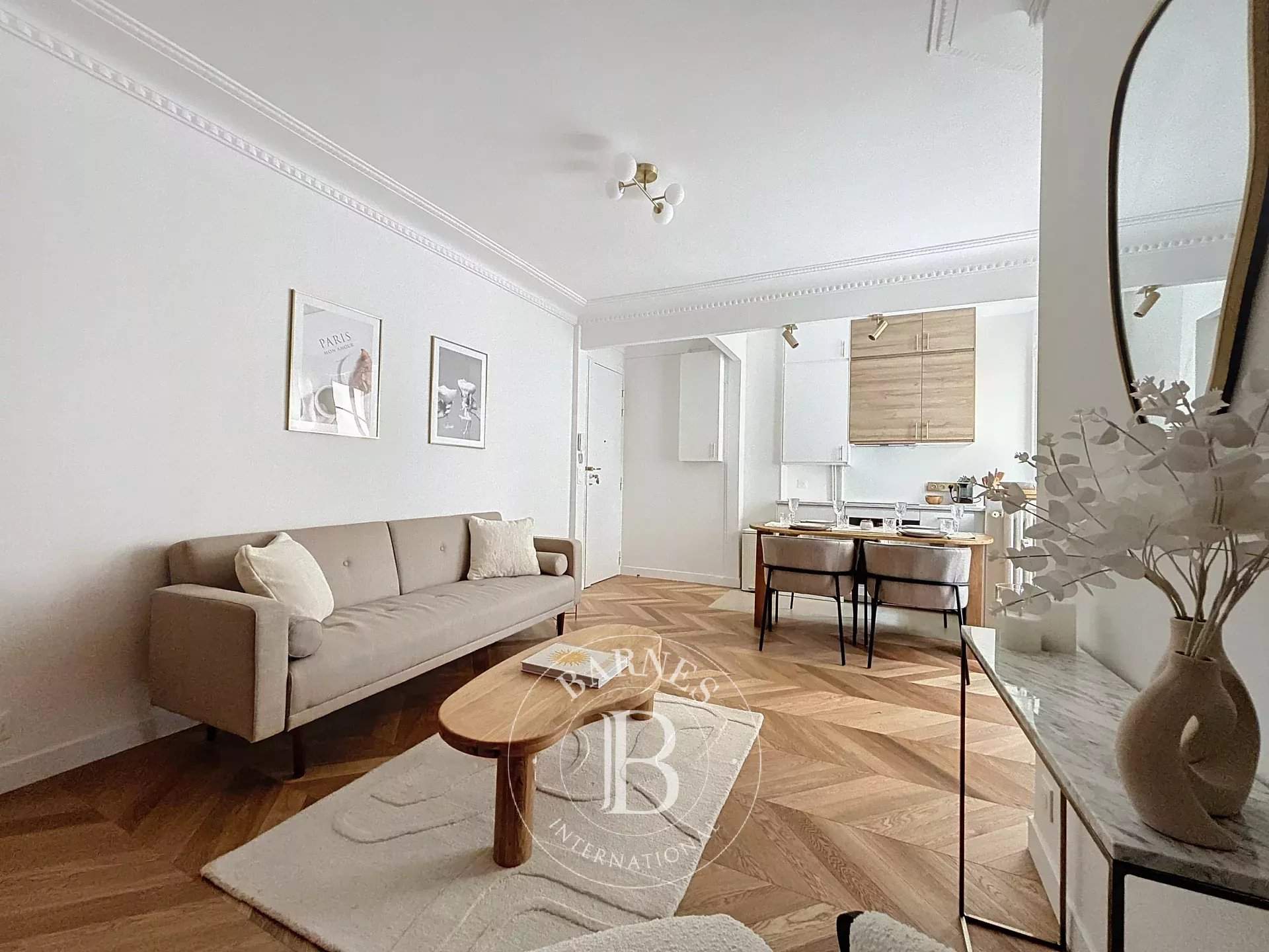 Paris  - Apartment 1 Bedroom - picture 1