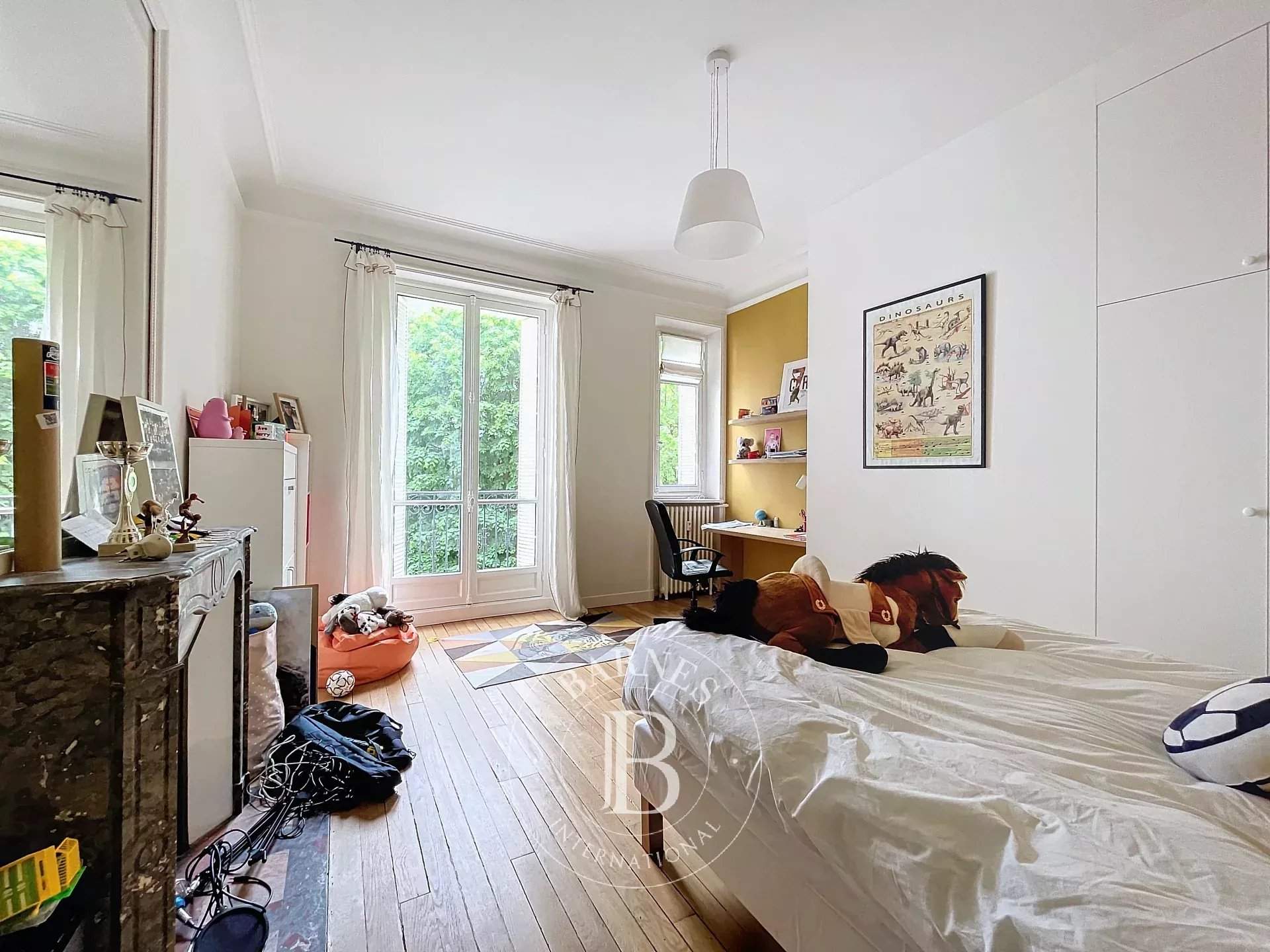 Paris  - Apartment 4 Bedrooms - picture 10