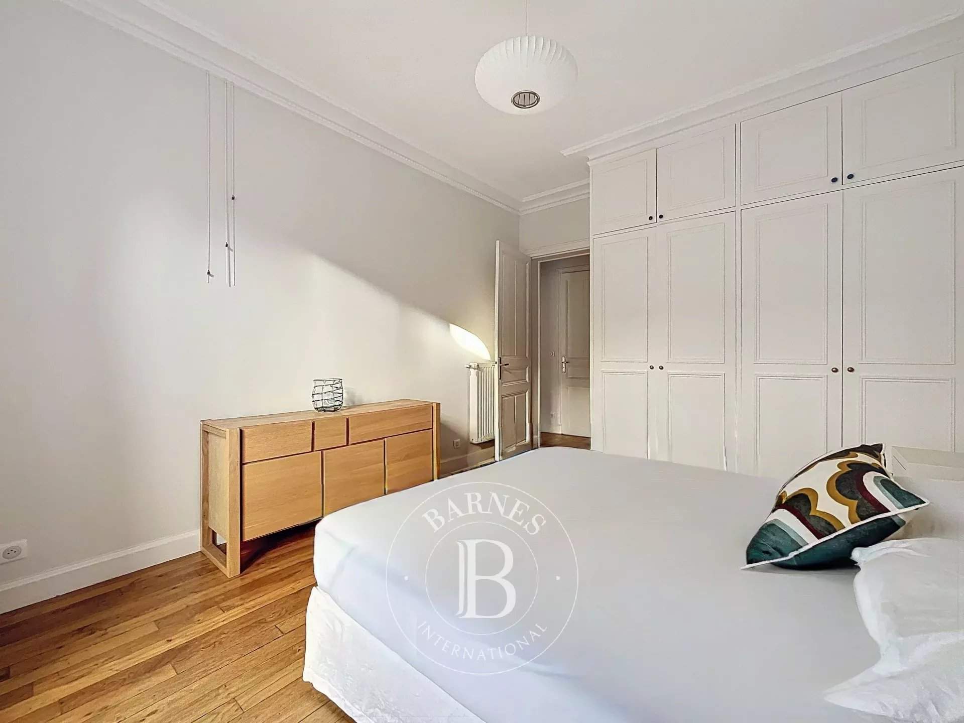 Paris  - Apartment 3 Bedrooms - picture 11