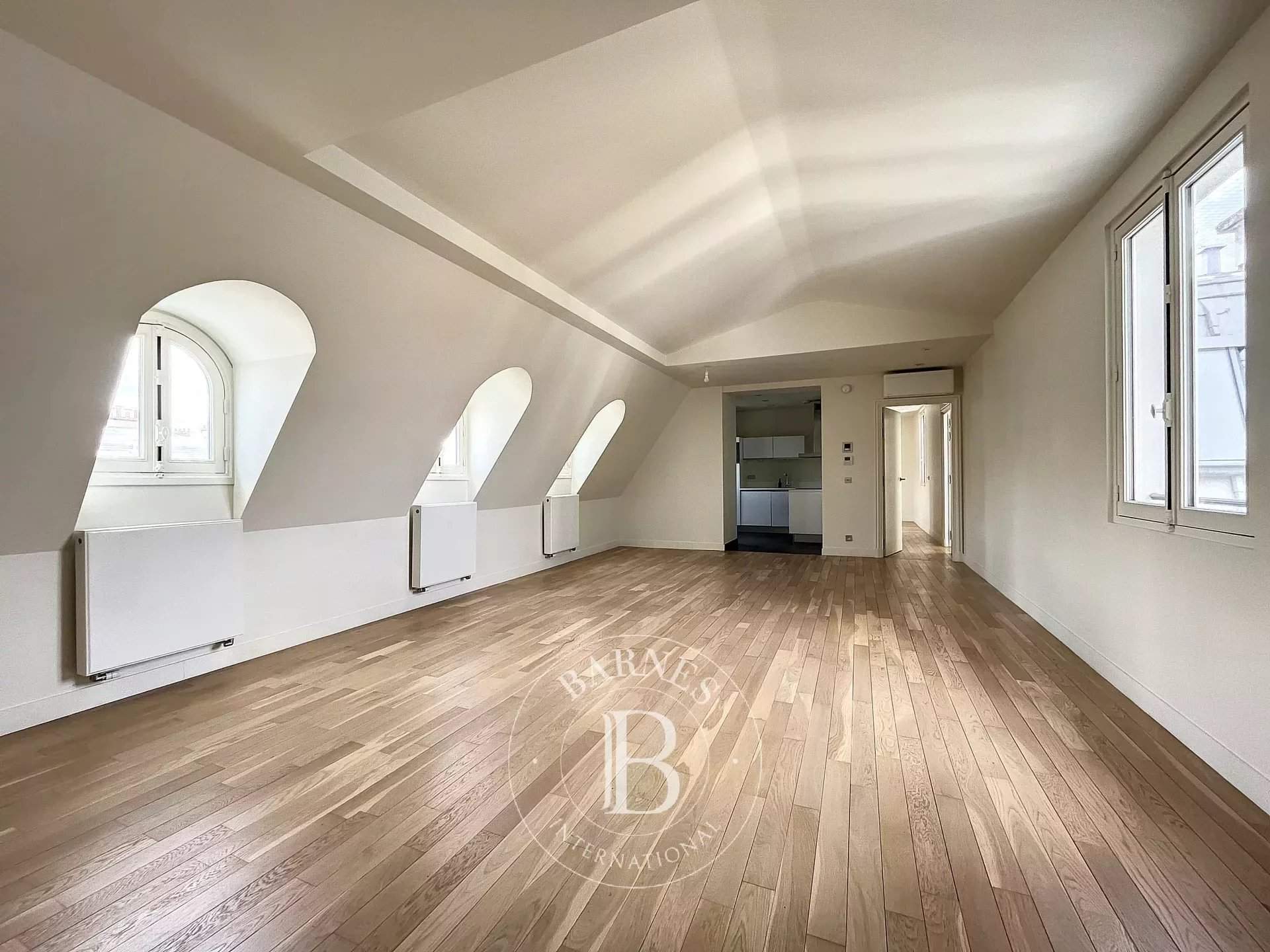 Paris  - Appartement 4 Pièces 2 Chambres - picture 1