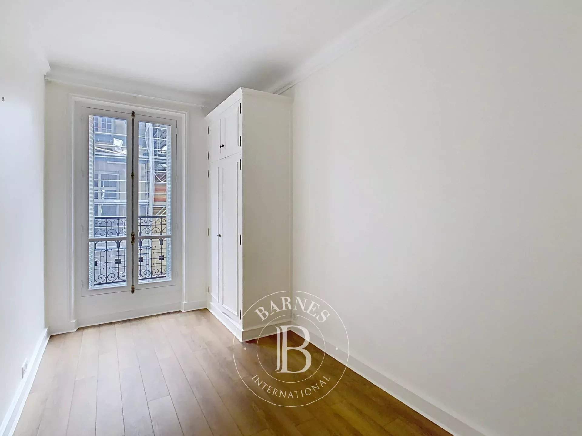 Paris  - Apartment 3 Bedrooms - picture 10