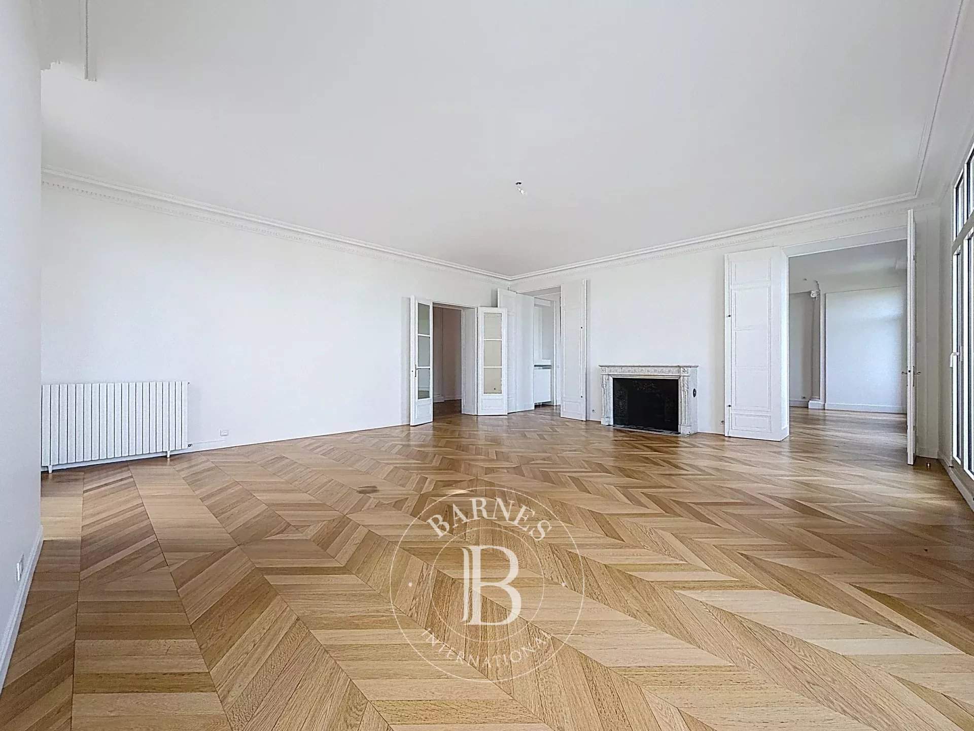 Paris  - Apartment 3 Bedrooms - picture 16