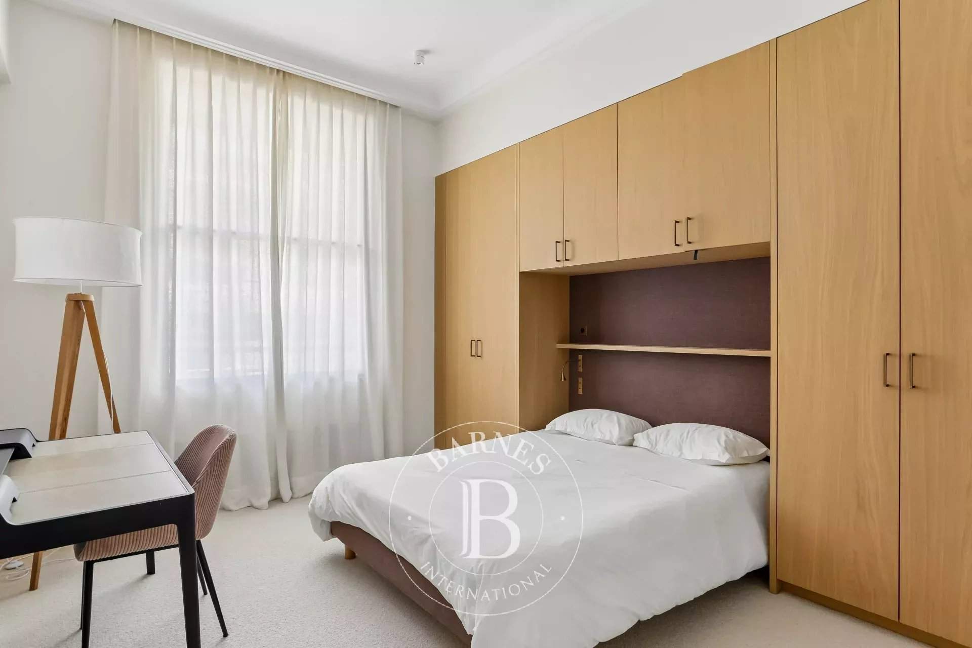 Paris  - Apartment 4 Bedrooms - picture 16