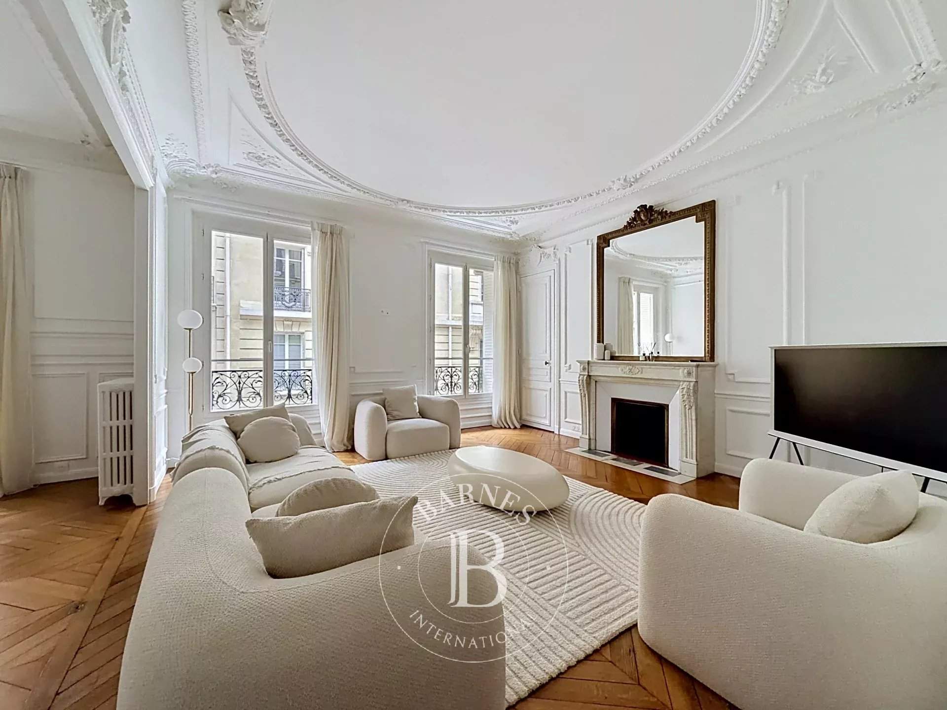 Paris  - Apartment 3 Bedrooms - picture 1